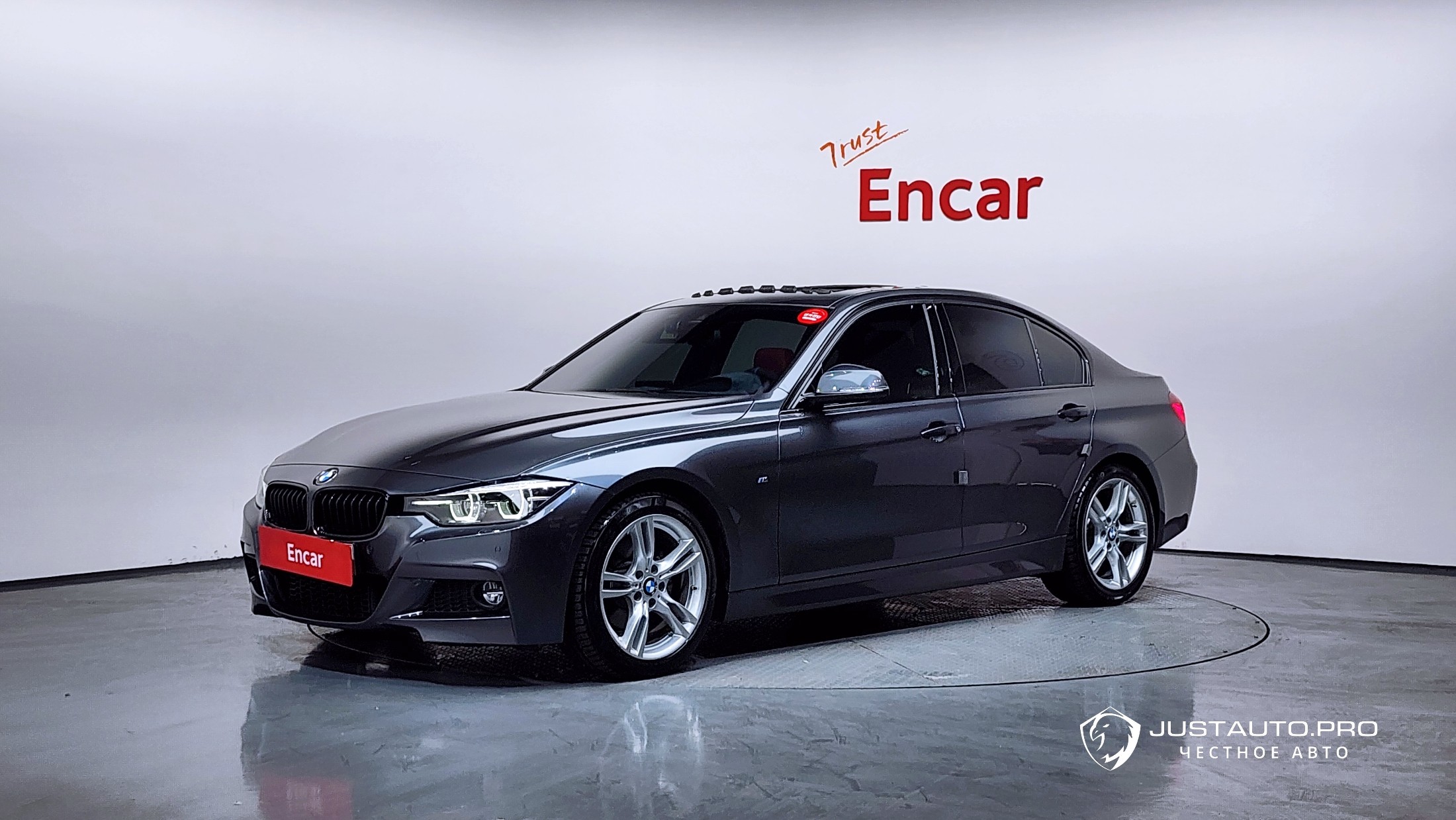 Автомобиль BMW 3-Series