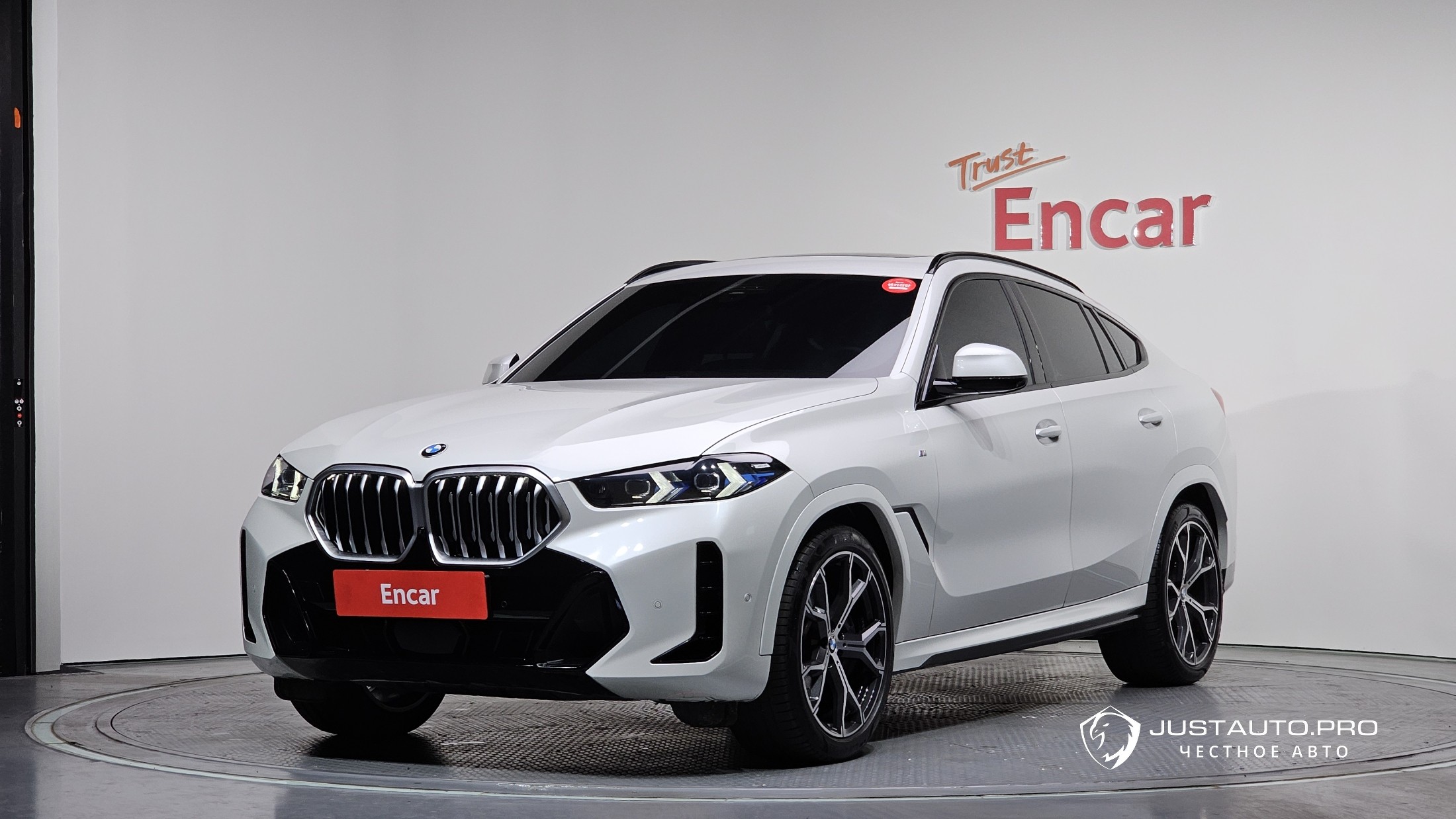 Автомобиль BMW X6