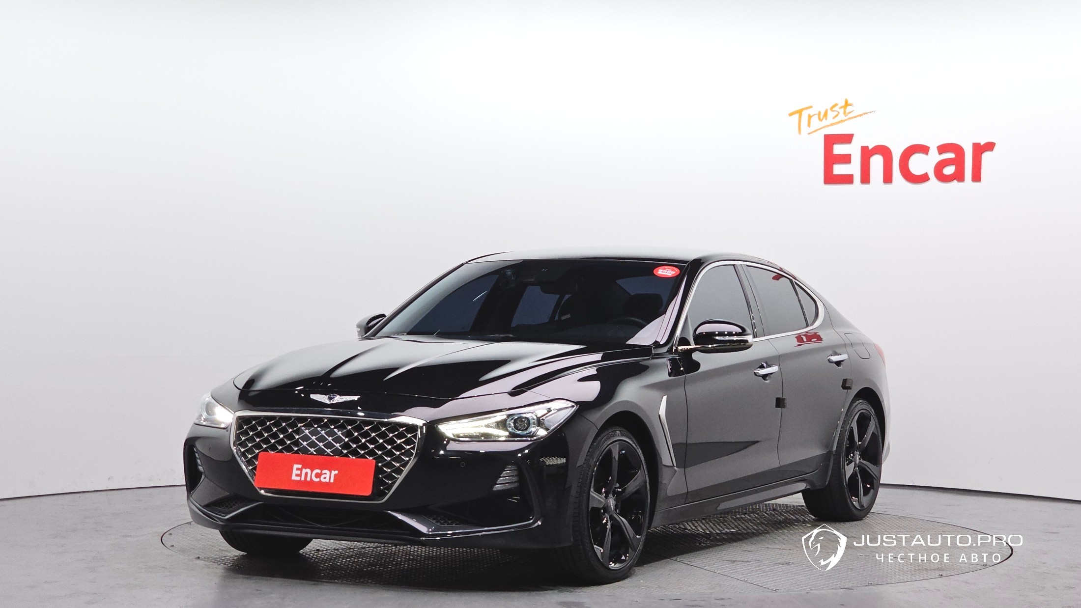 Автомобиль Genesis G70