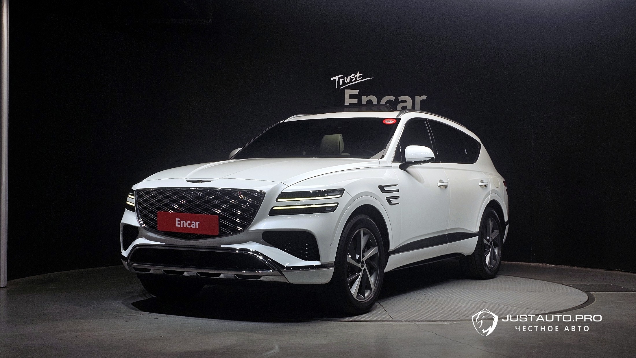 Автомобиль Genesis GV80