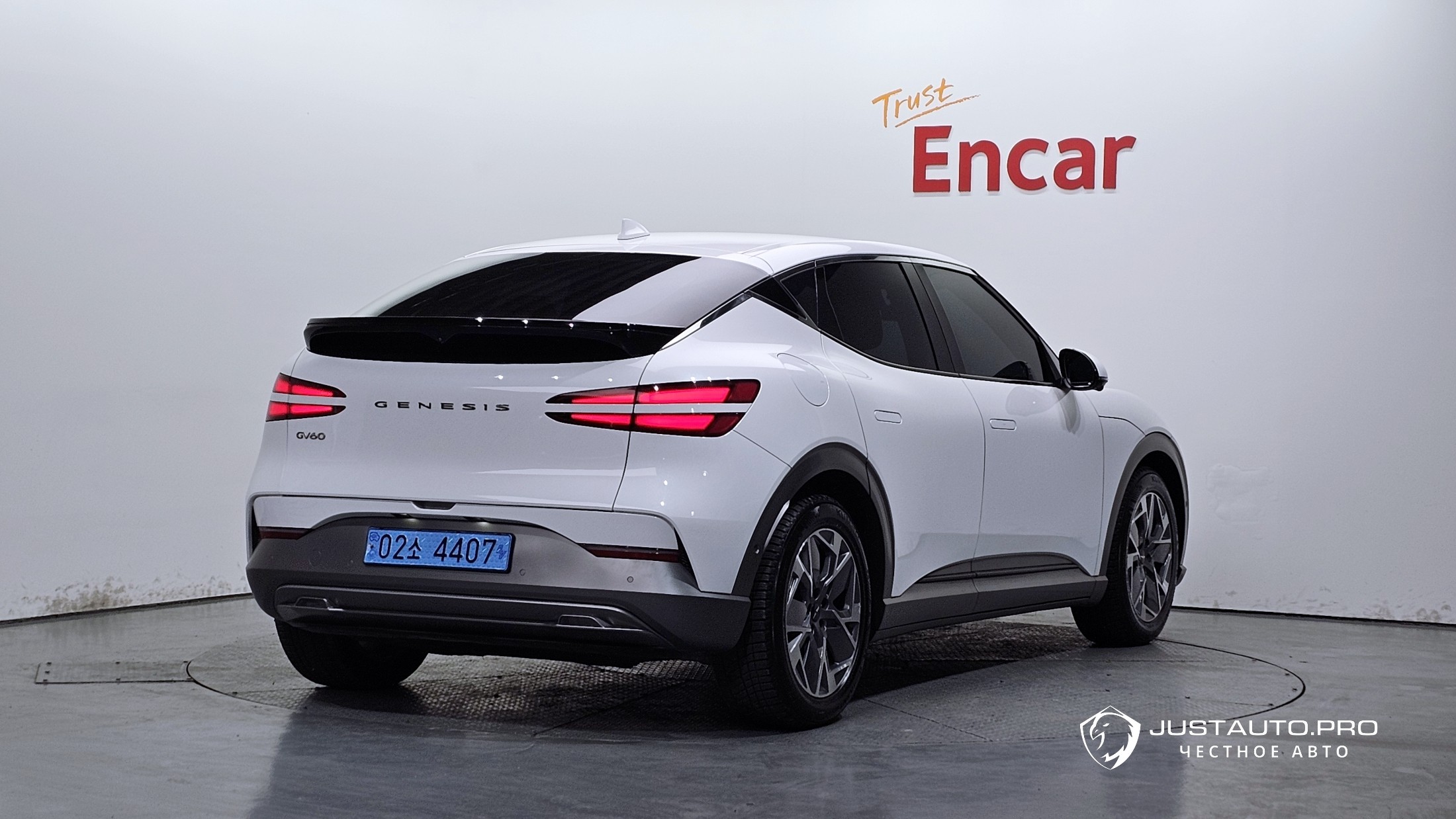 Автомобиль Genesis GV60