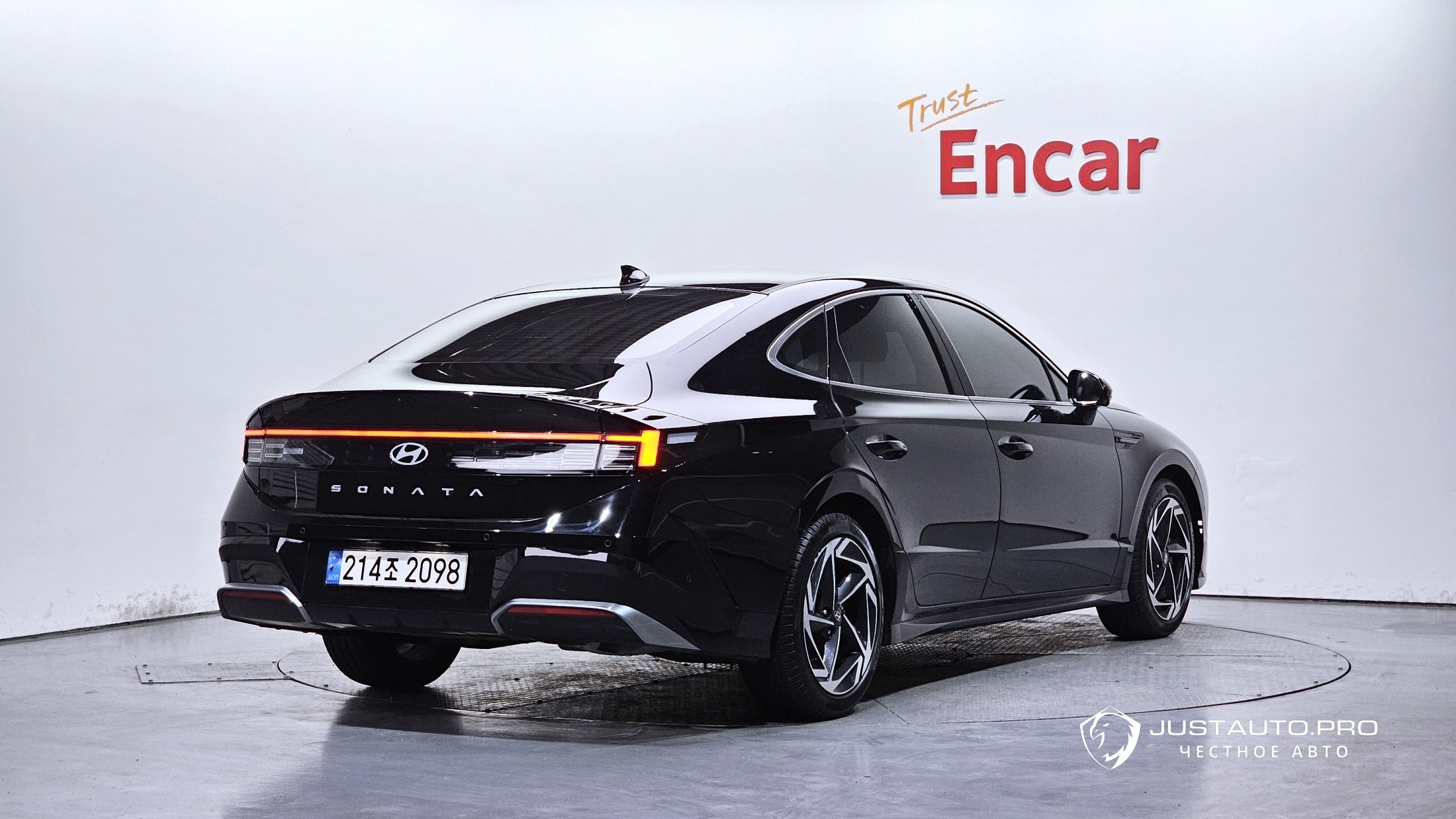 Автомобиль Hyundai Sonata