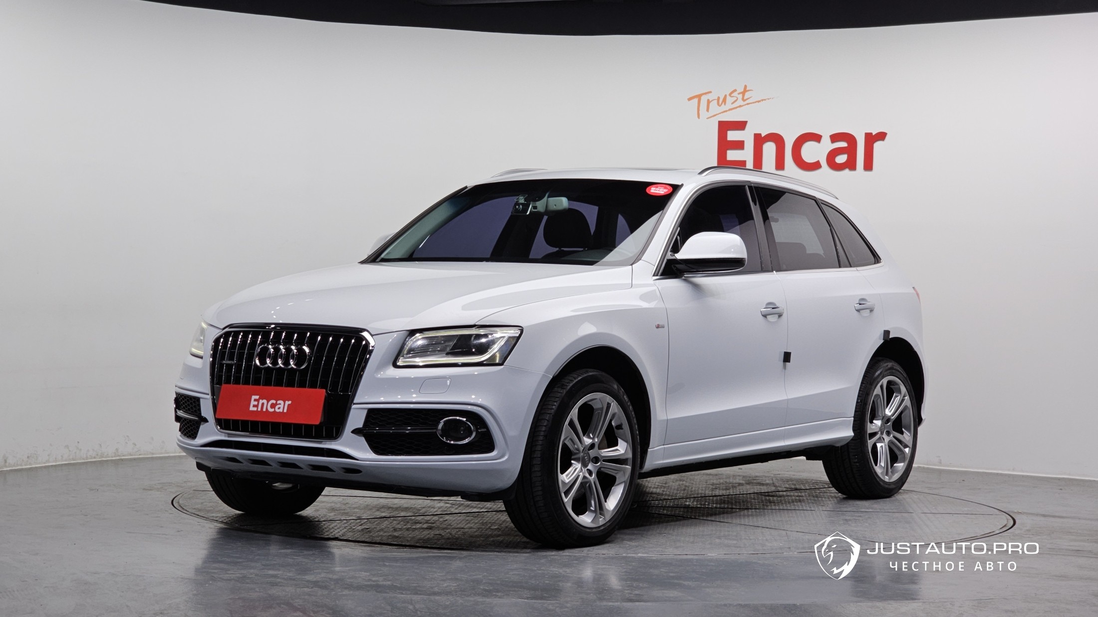 Автомобиль Audi Q5