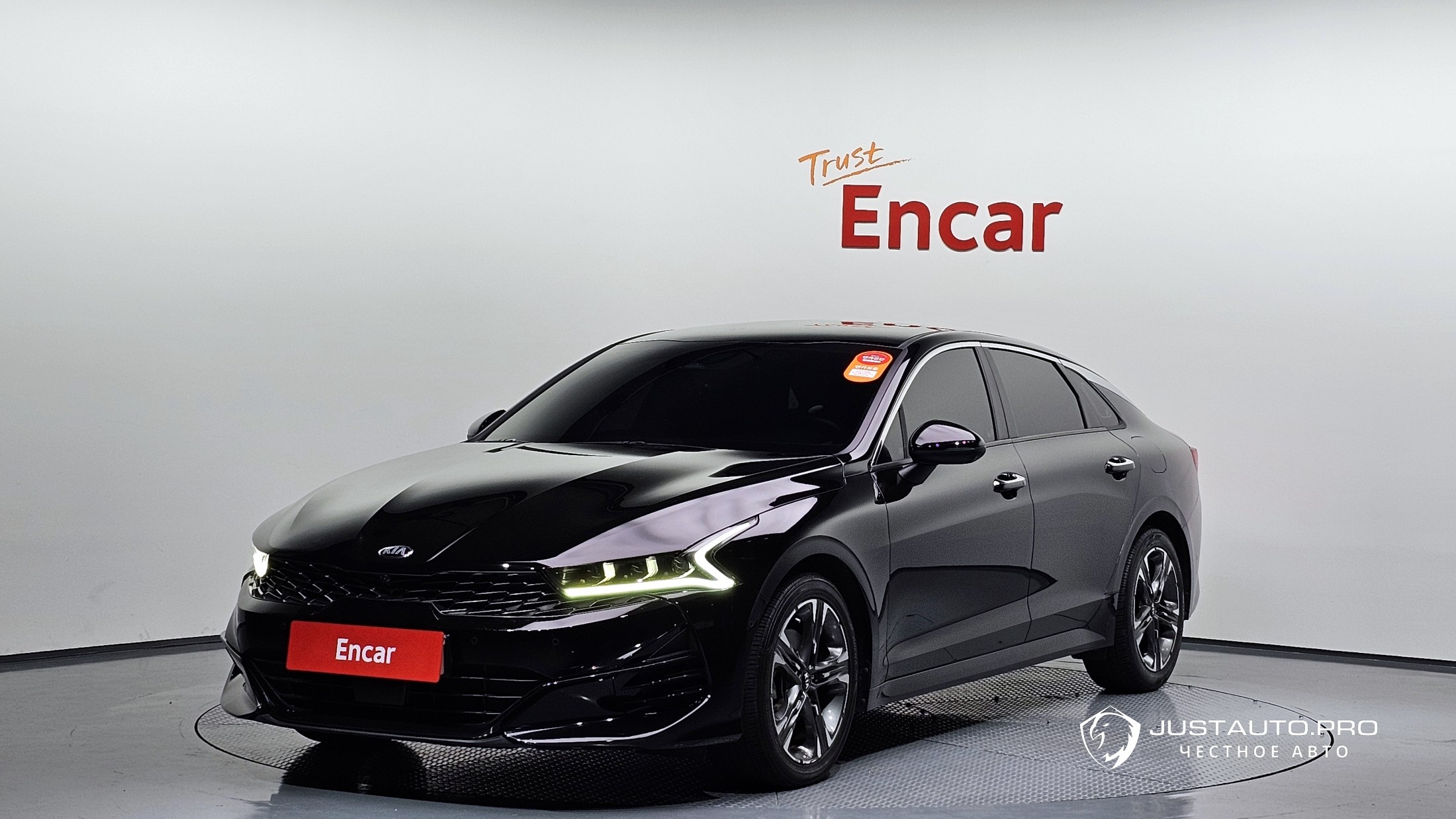 Автомобиль Kia K5