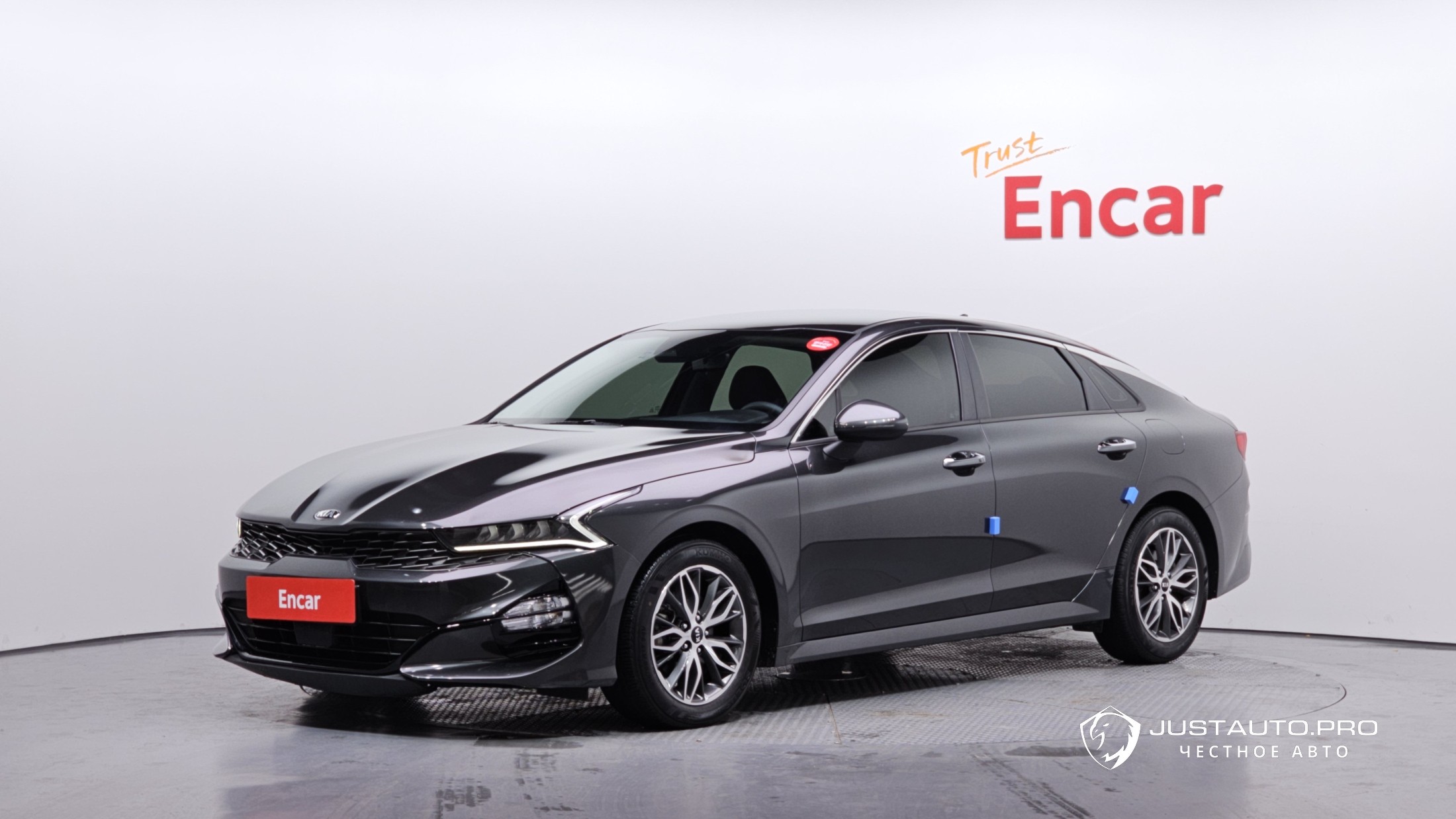 Автомобиль Kia K5