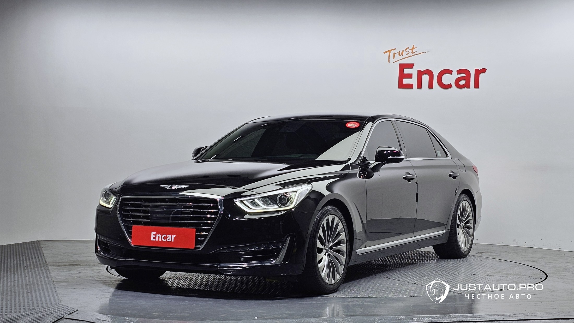 Автомобиль Genesis EQ900