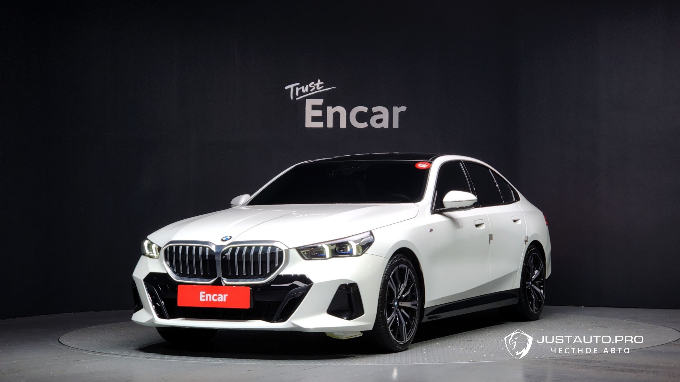 Автомобиль BMW 5-Series