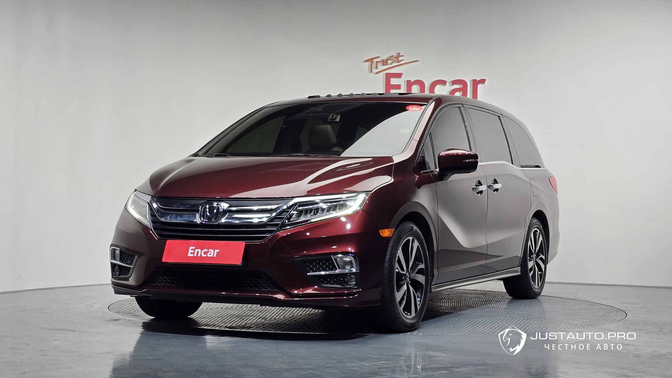 Автомобиль Honda Odyssey