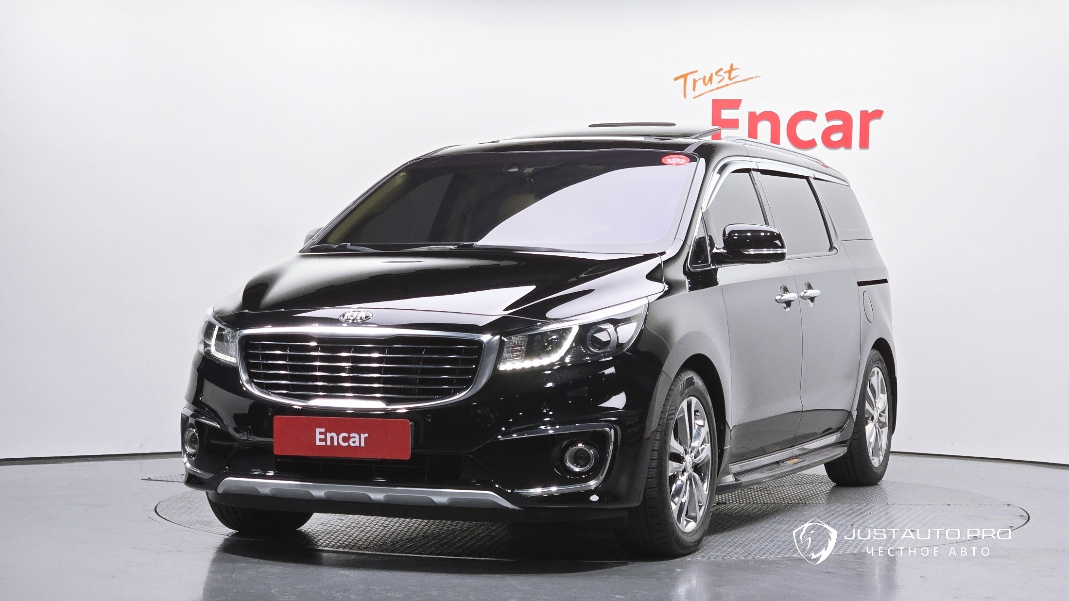 Автомобиль Kia Canival