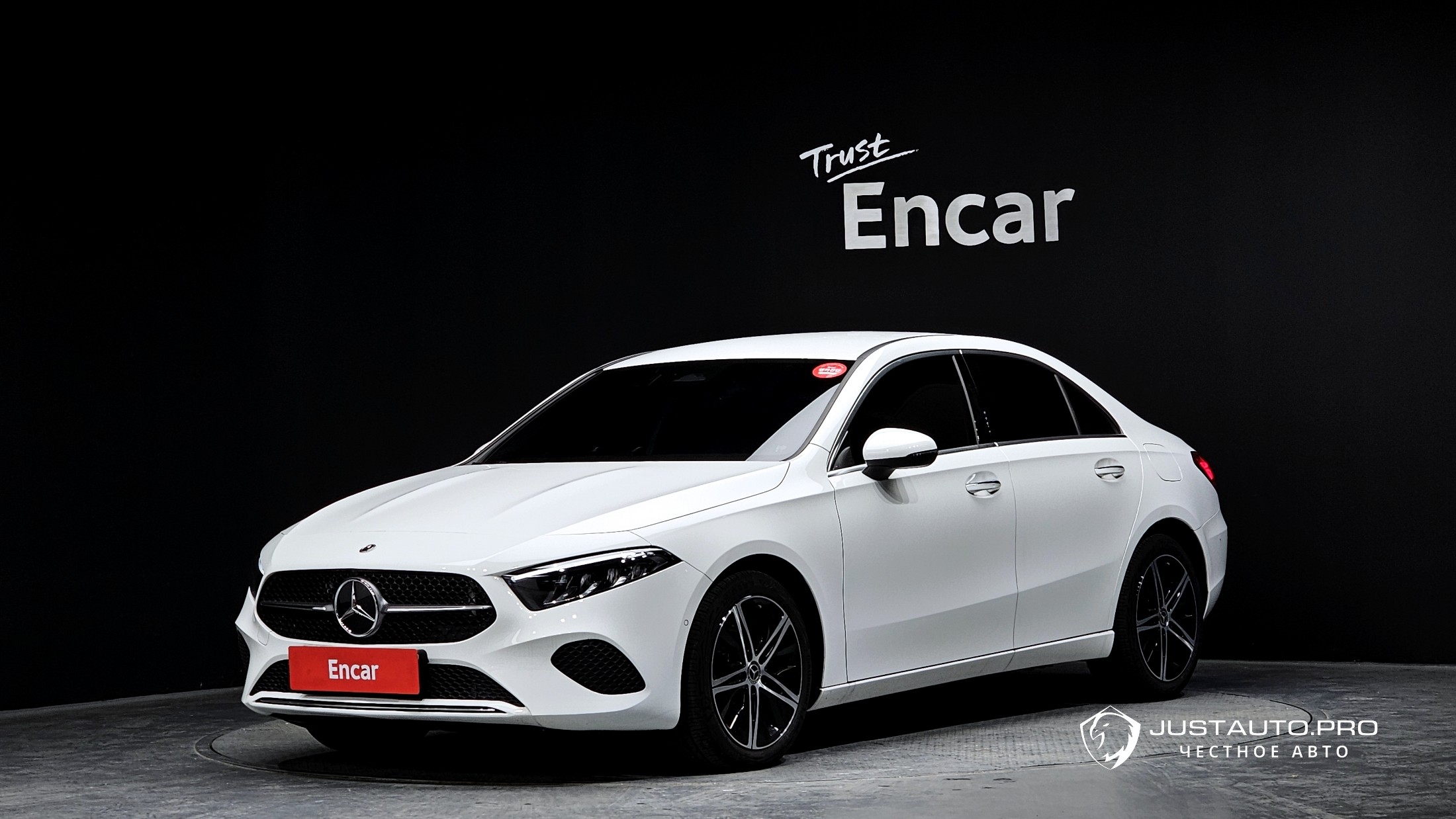 Автомобиль Mercedes-Benz A-Class