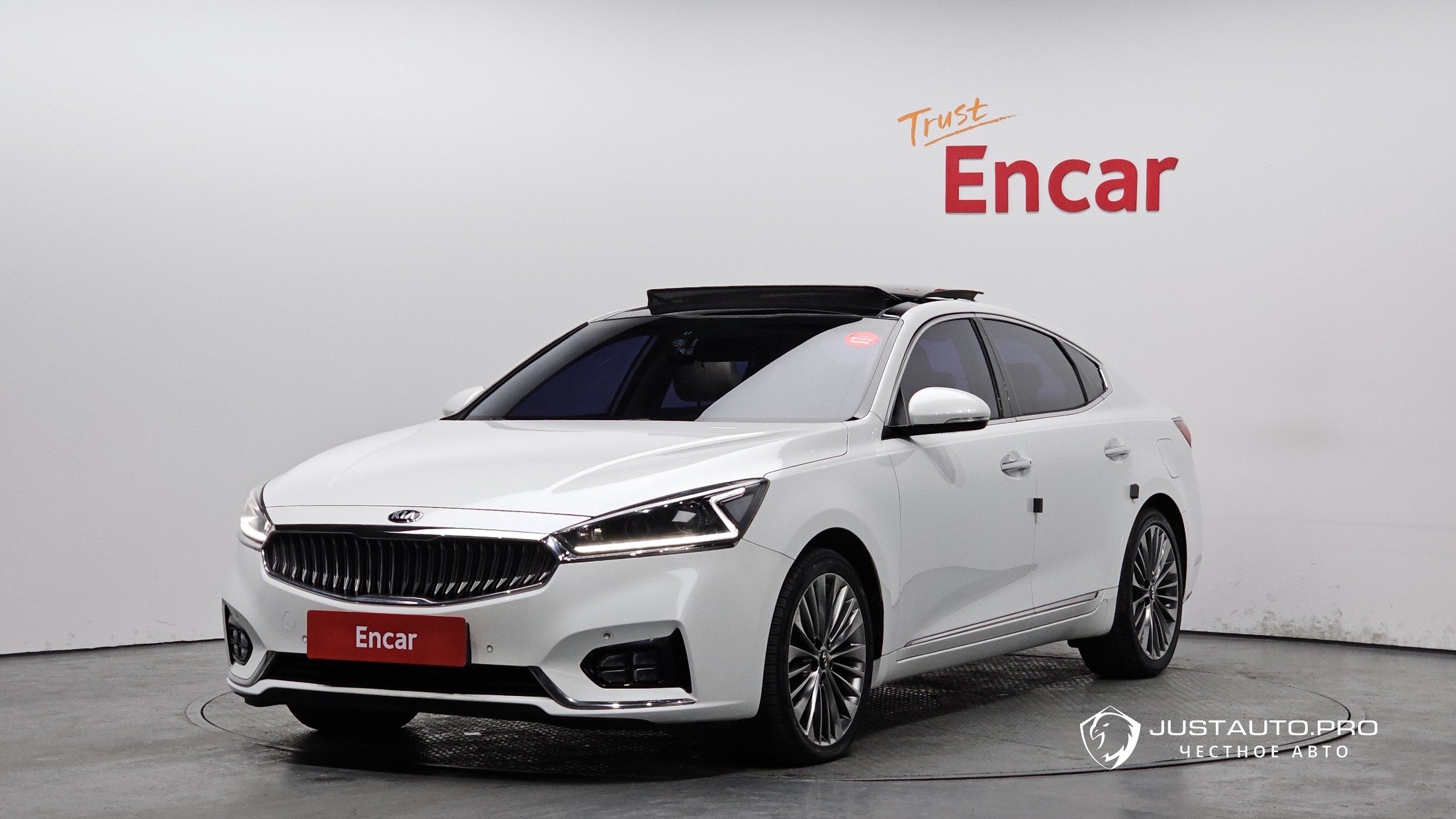 Автомобиль Kia K7