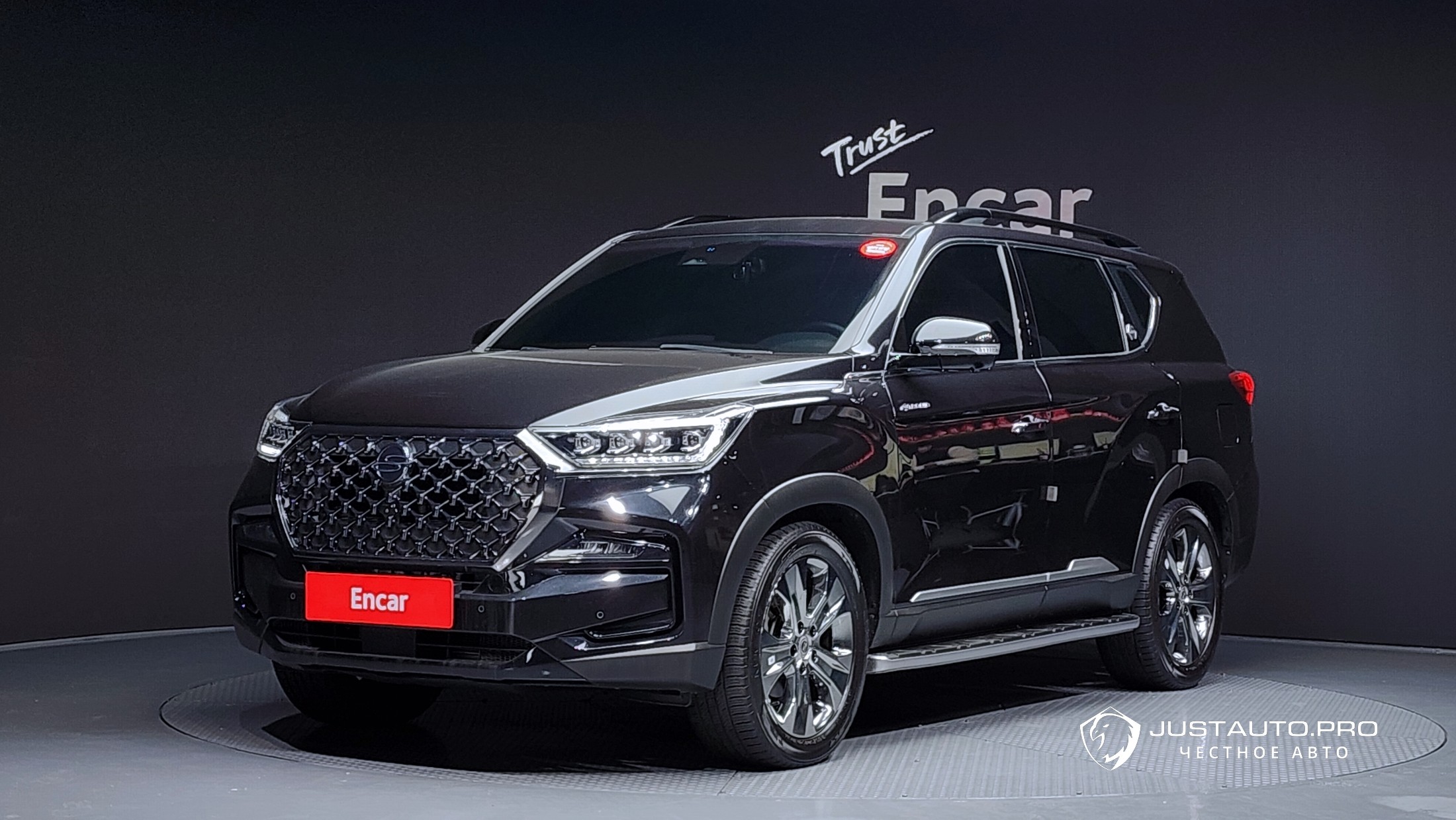 Автомобиль KG_Mobility_Ssangyong Rexton