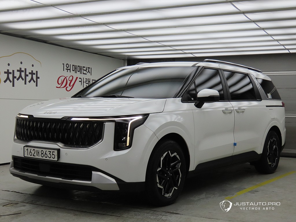 Автомобиль Kia Canival