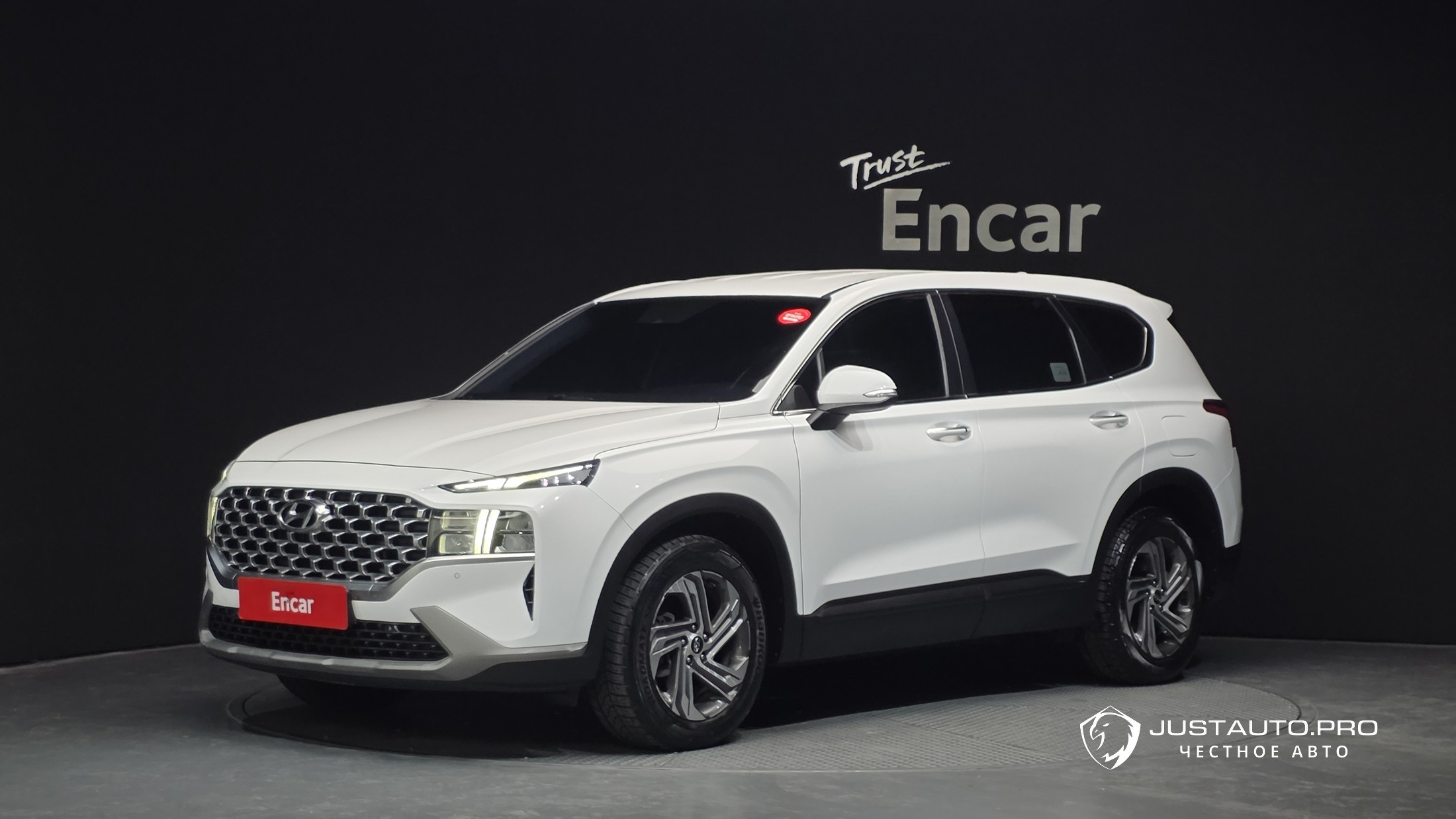 Автомобиль Hyundai Santafe