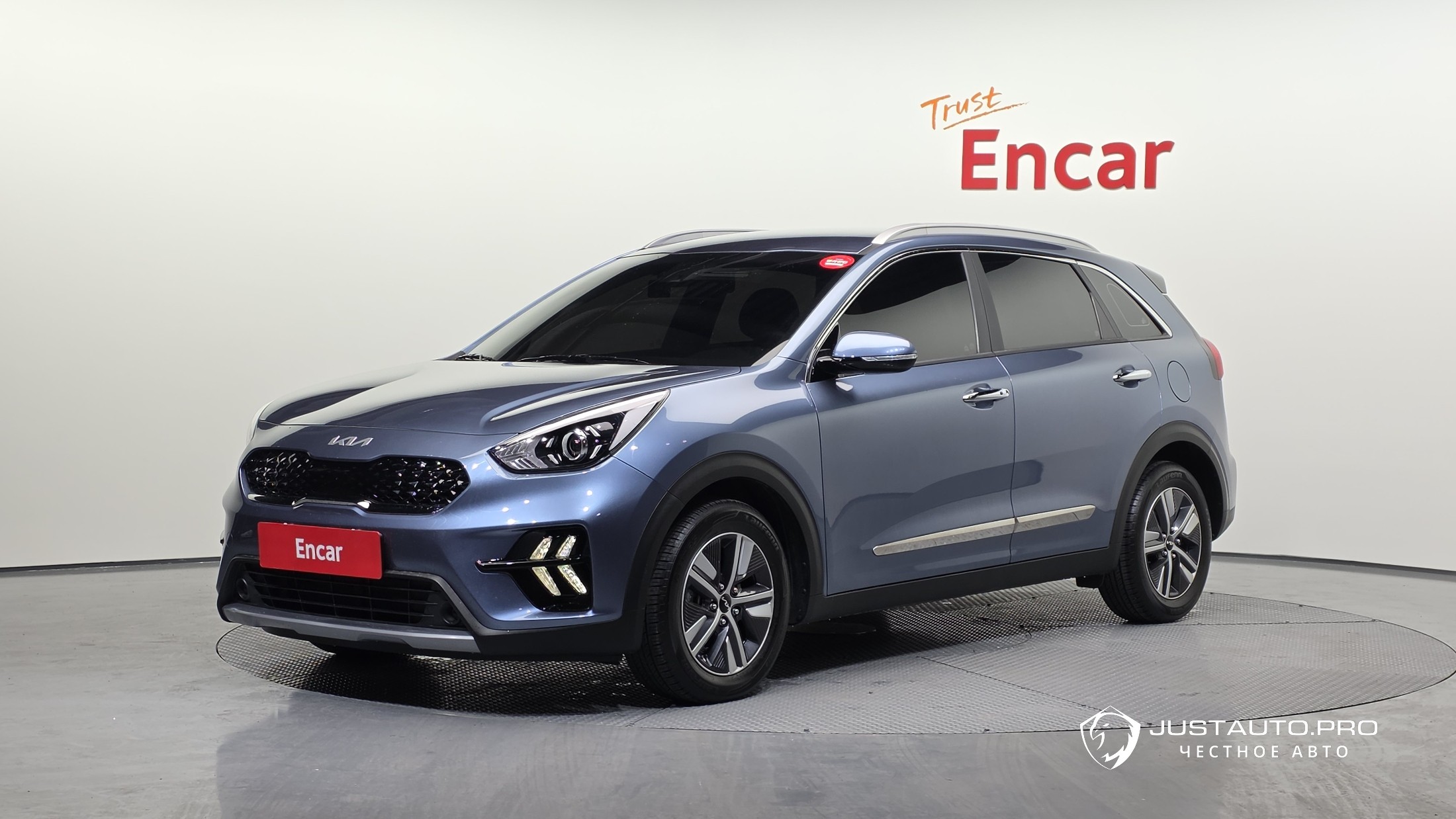 Автомобиль Kia Niro