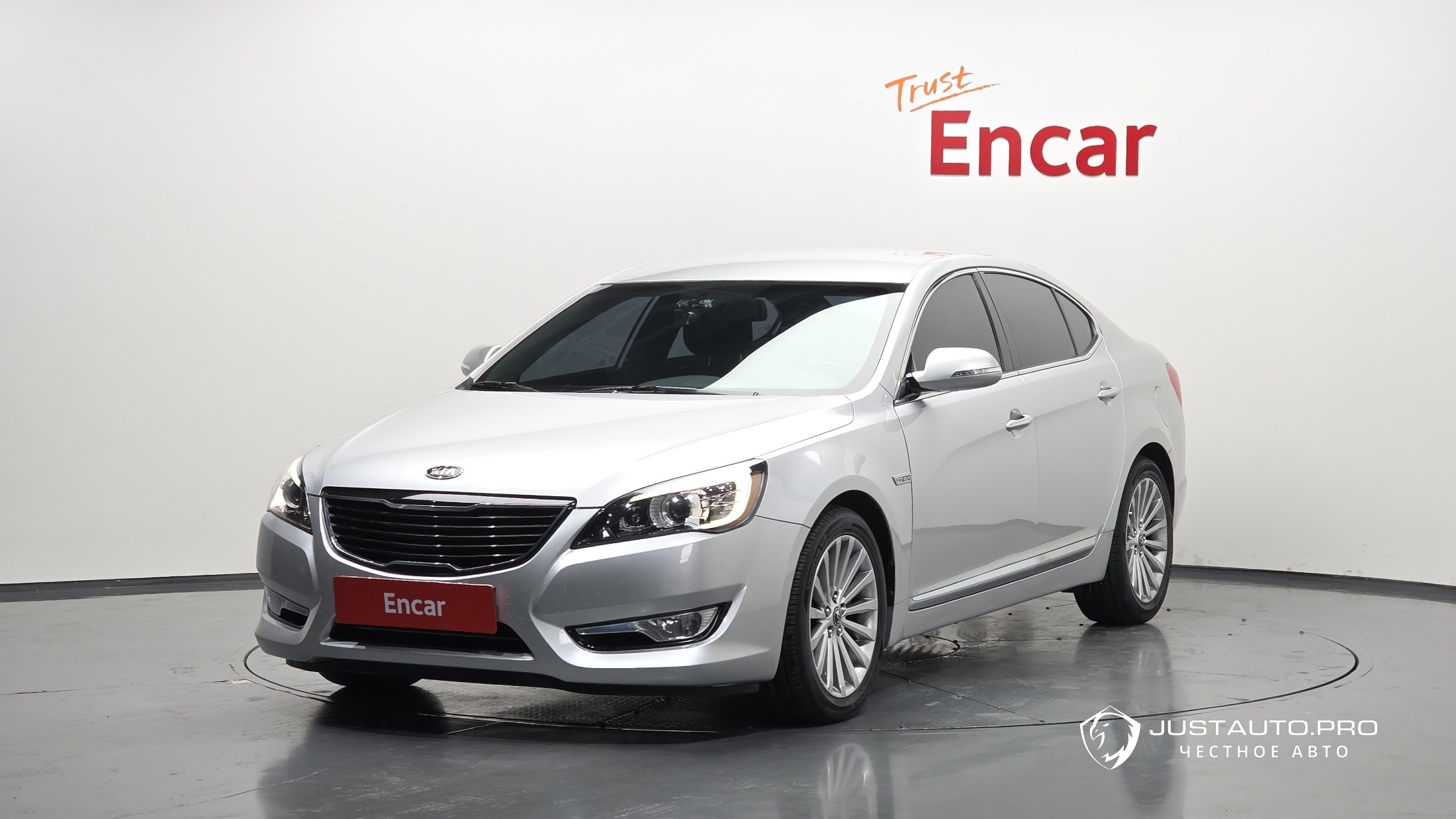 Автомобиль Kia K7