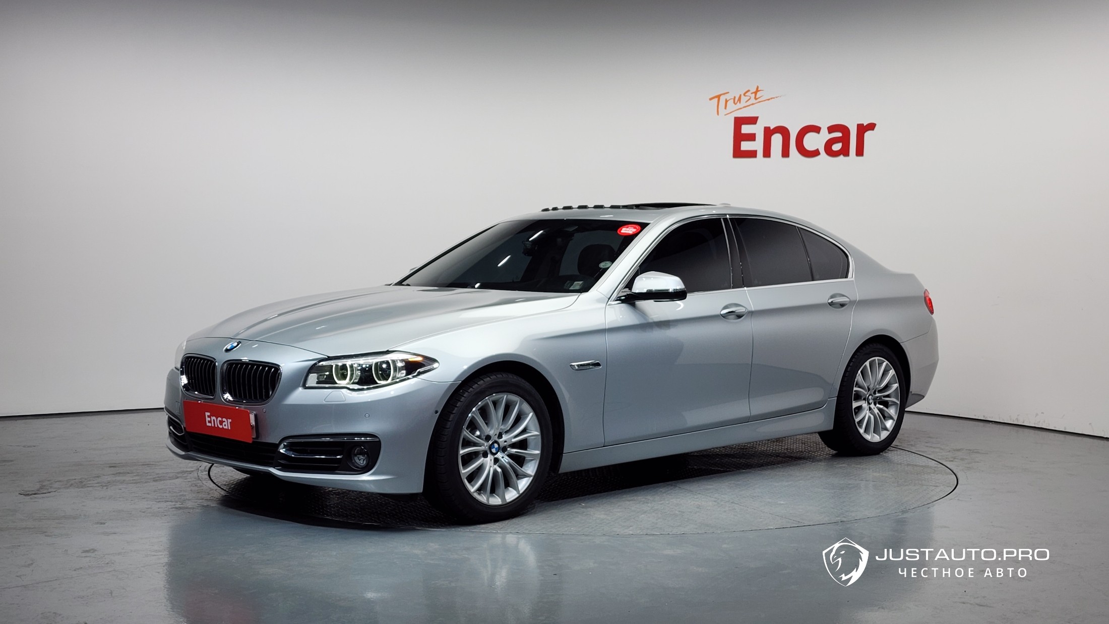 Автомобиль BMW 5-Series