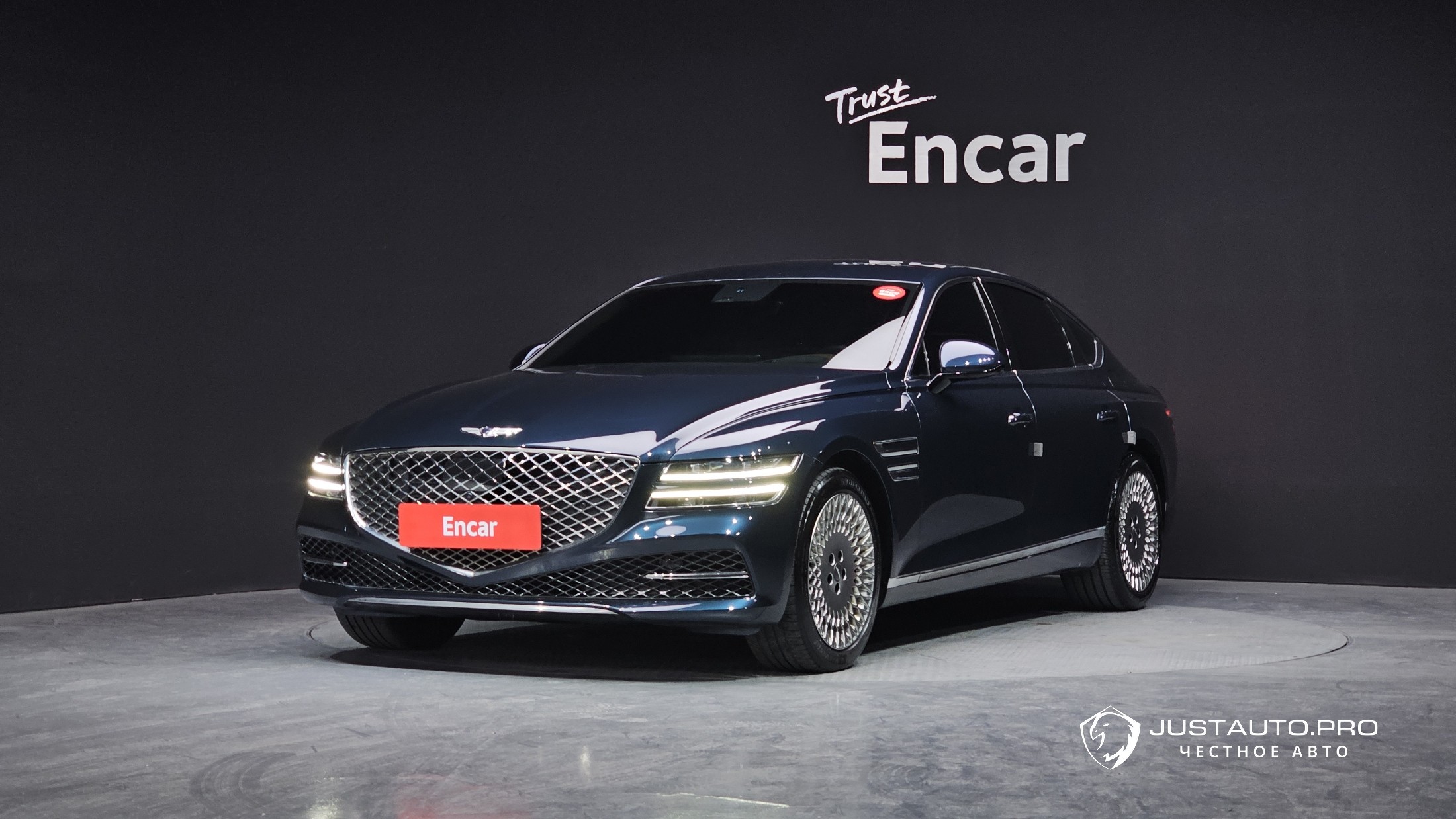 Автомобиль Genesis G80