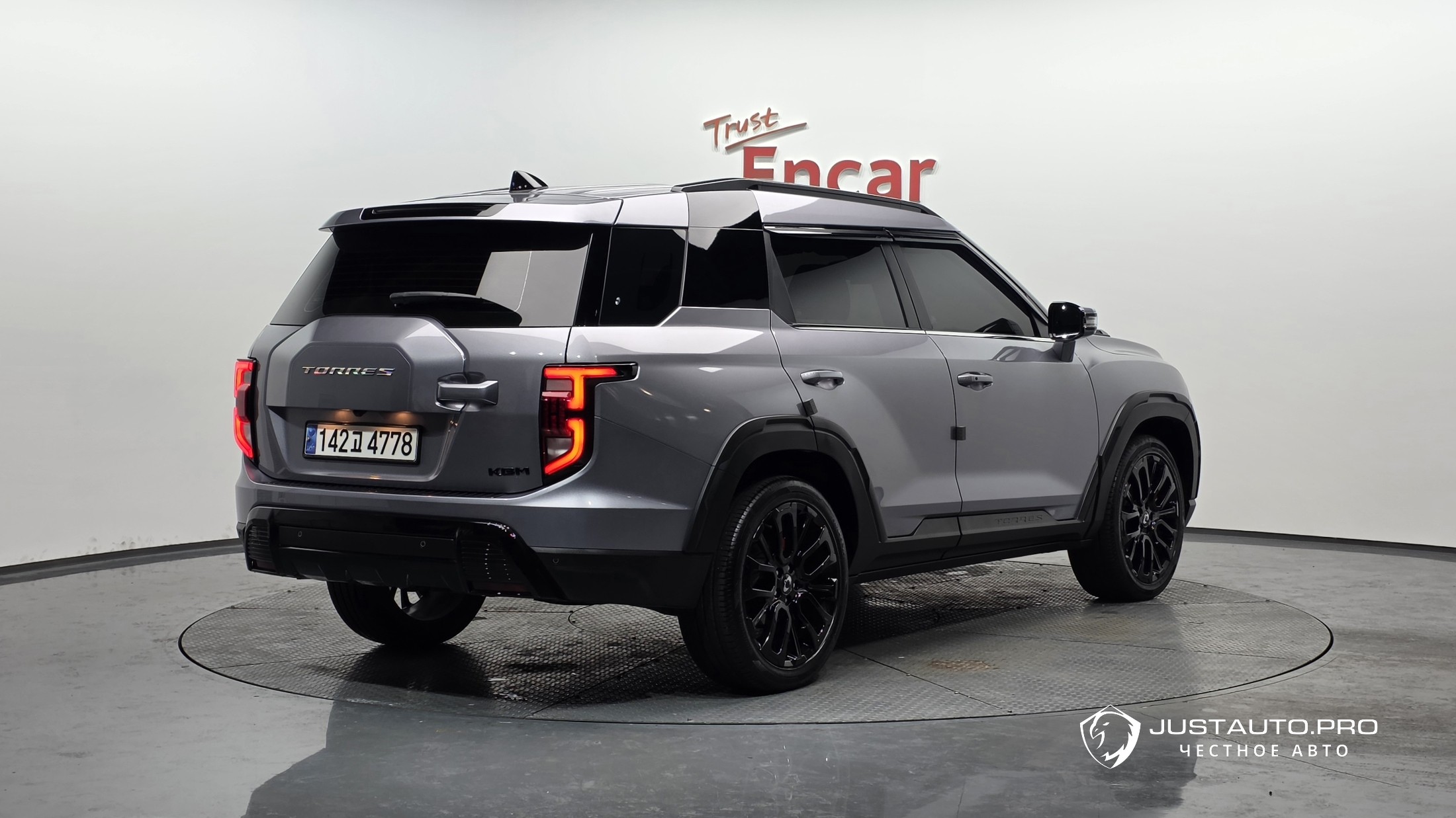 Автомобиль KG_Mobility_Ssangyong Torres