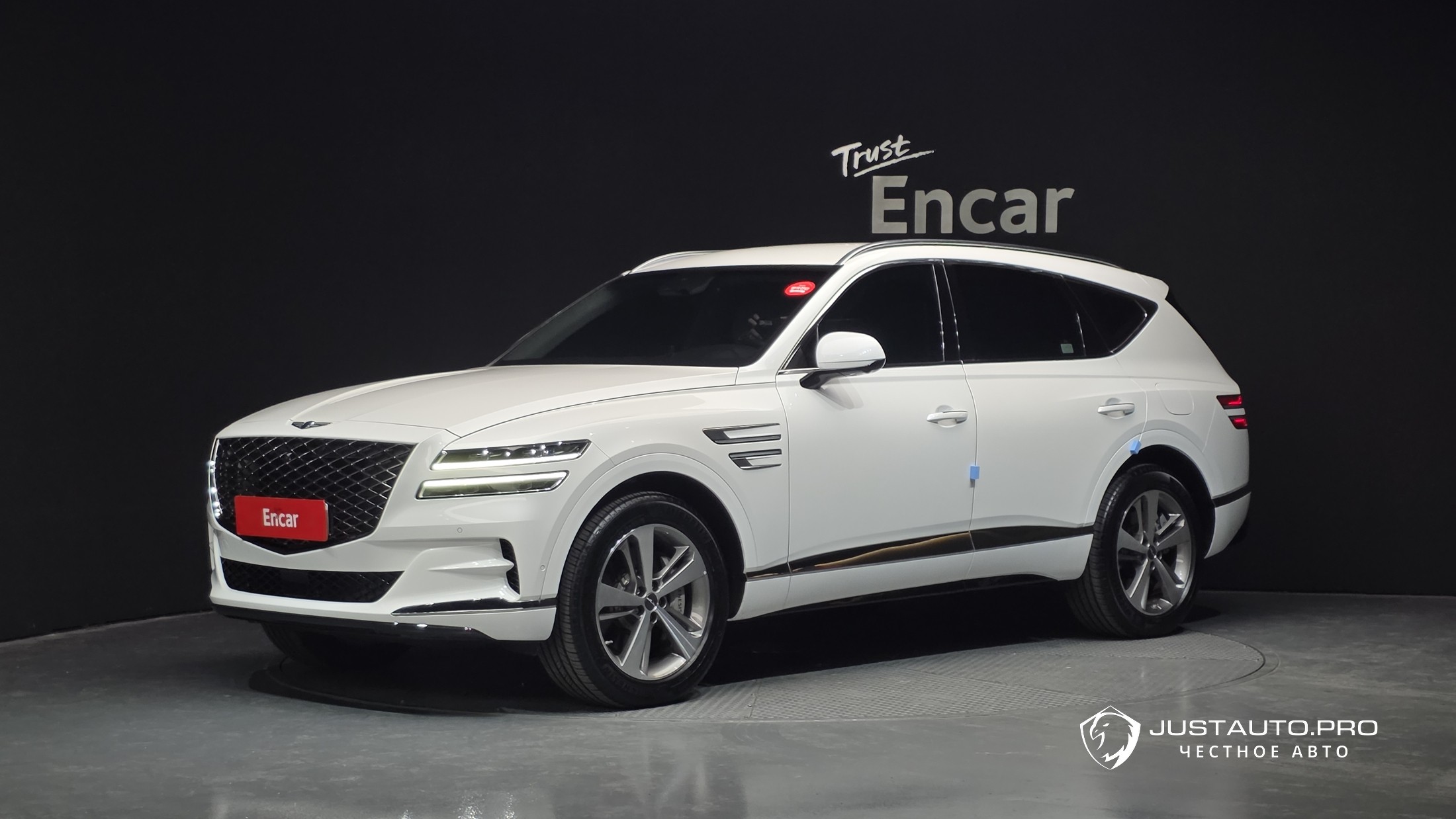 Автомобиль Genesis GV80