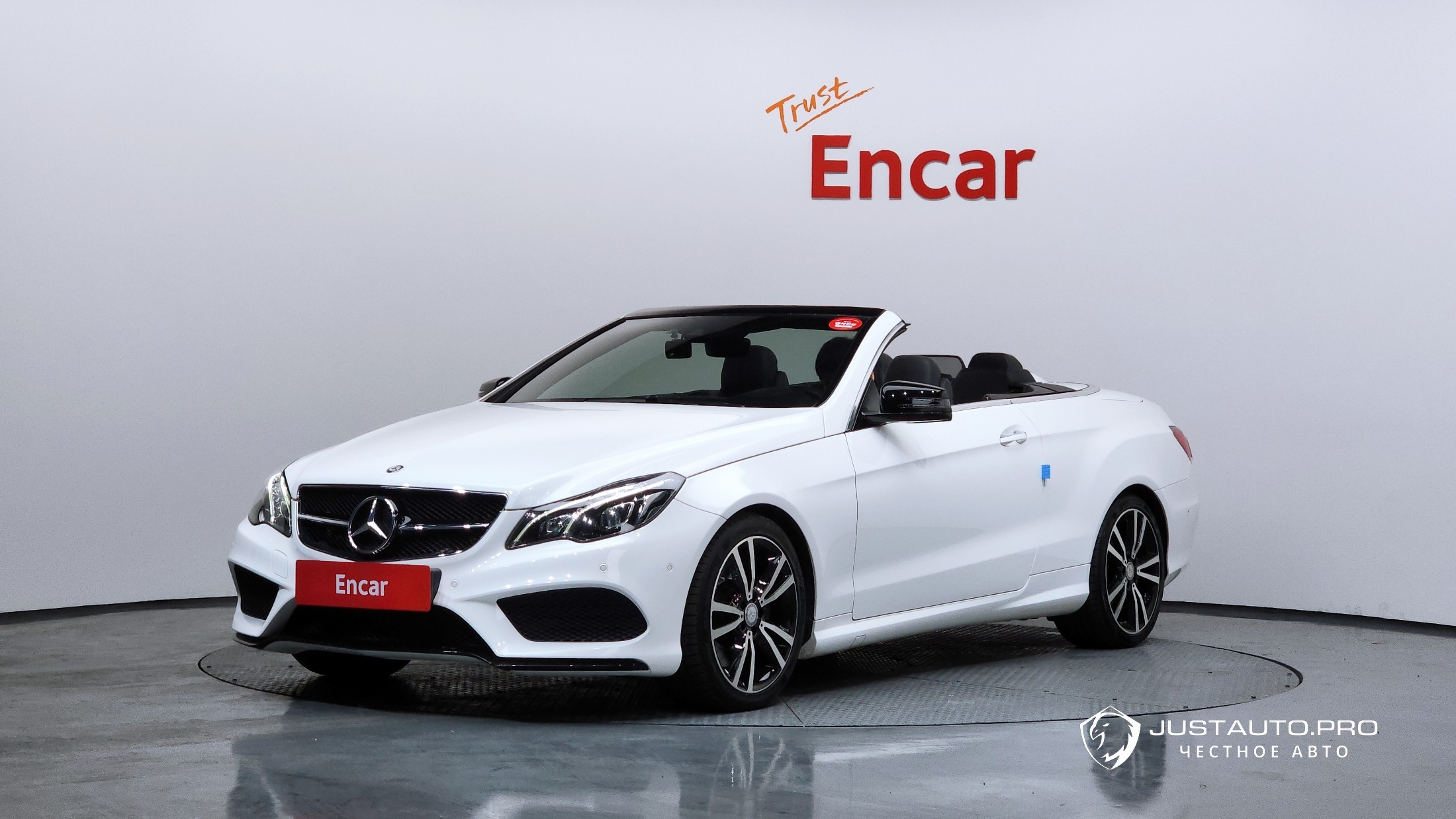 Автомобиль Mercedes-Benz E-Class