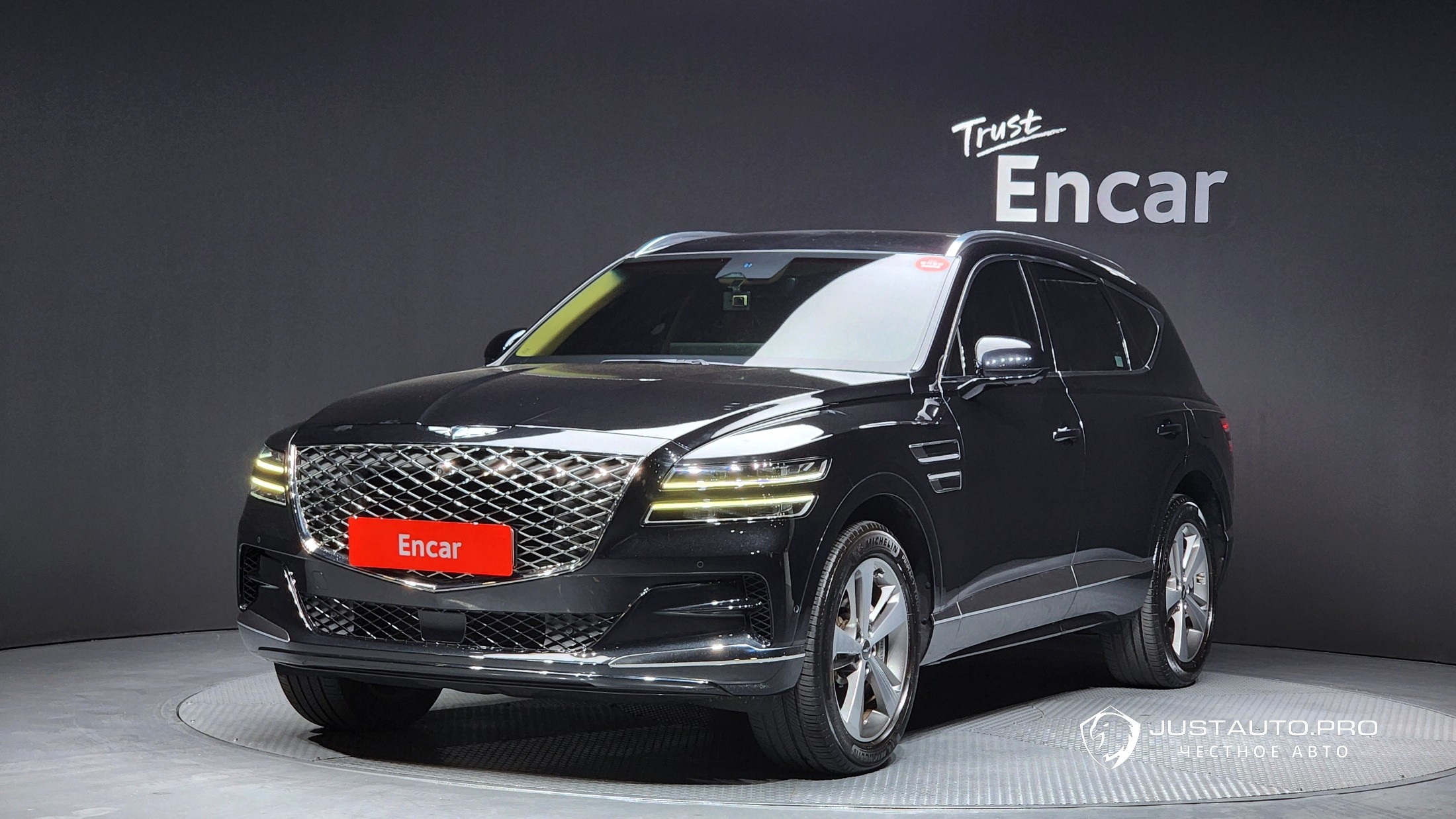 Автомобиль Genesis GV80