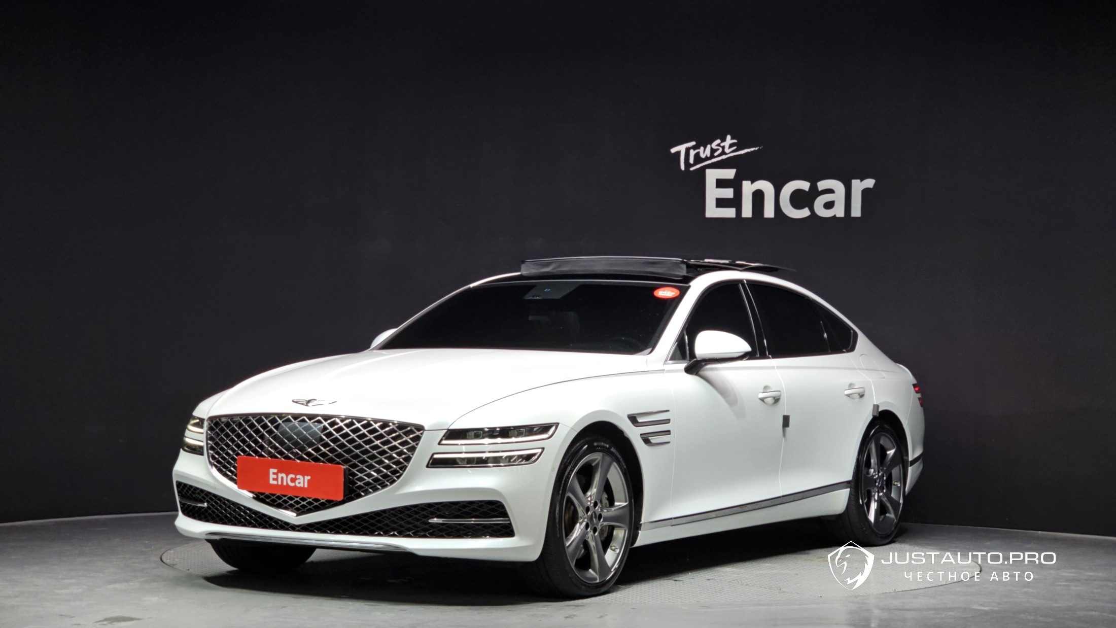 Автомобиль Genesis G80