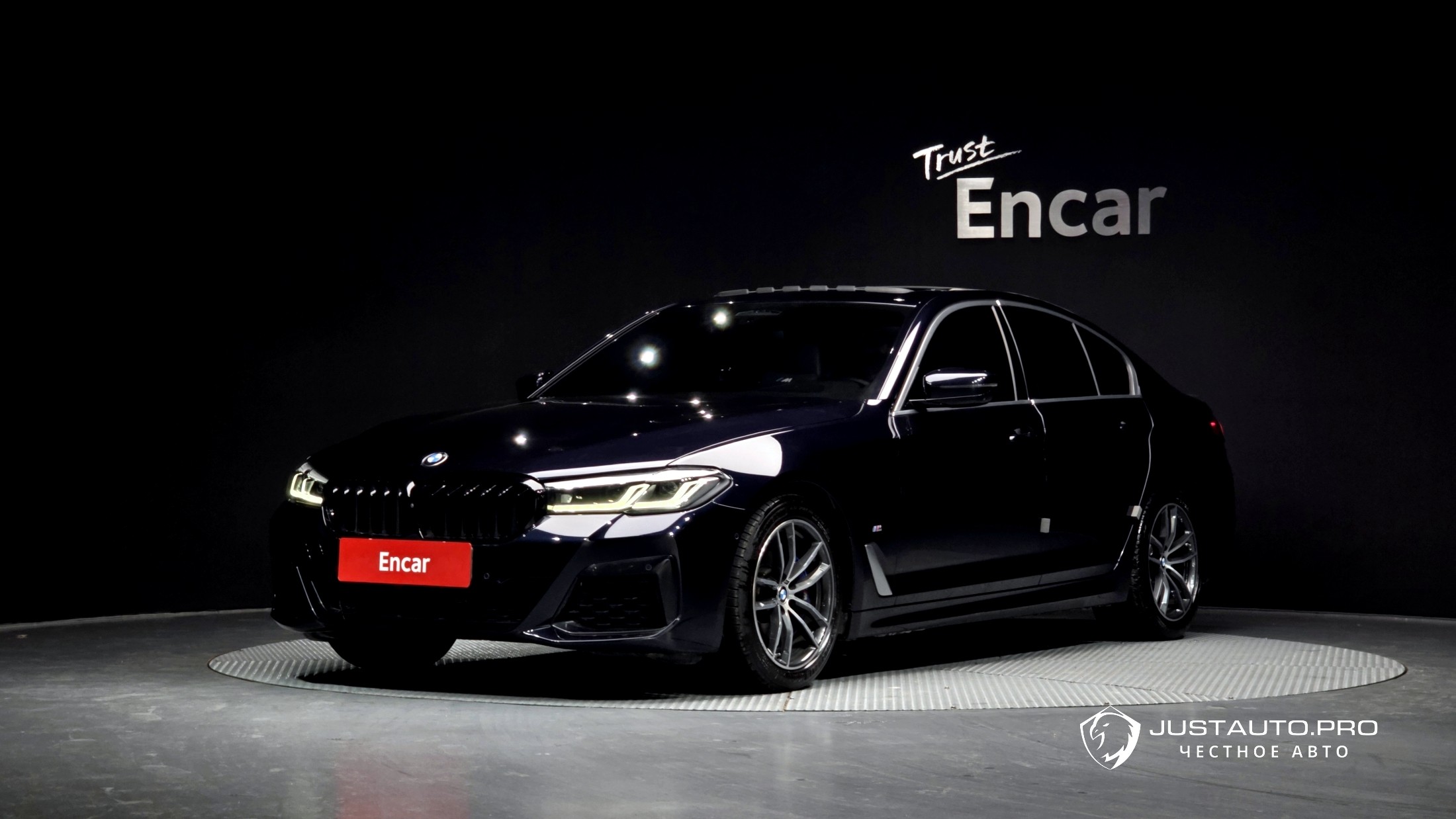 Автомобиль BMW 5-Series