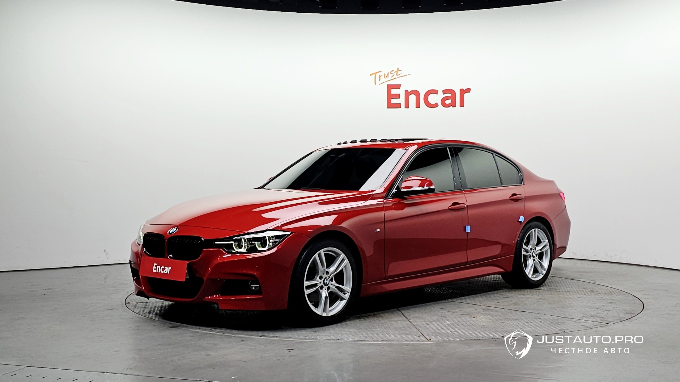 Автомобиль BMW 3-Series