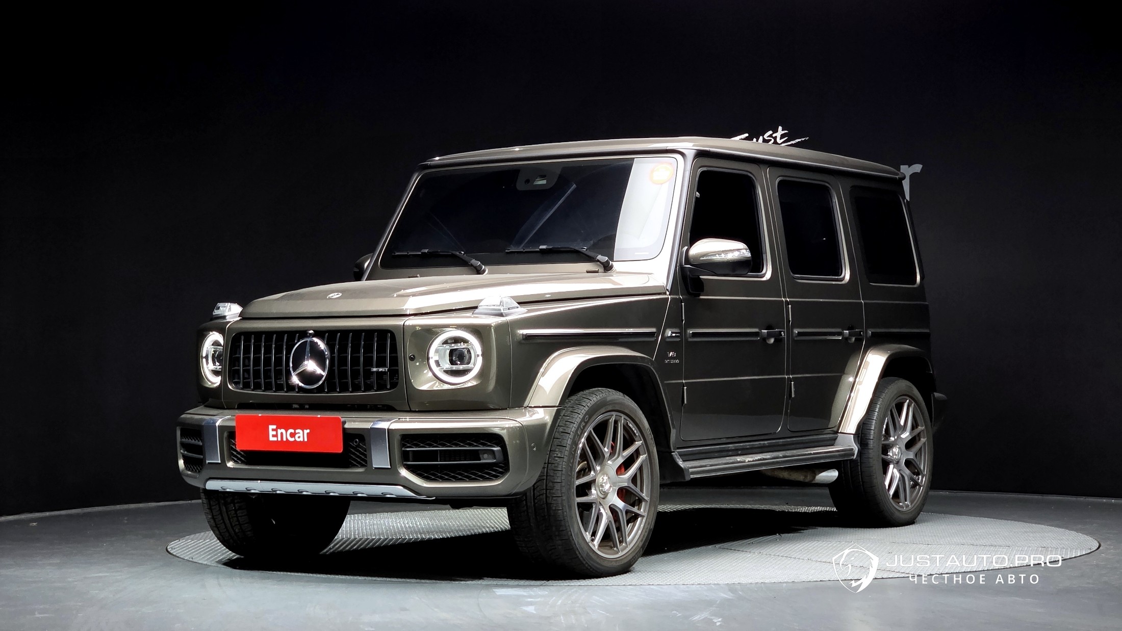 Автомобиль Mercedes-Benz G-Class