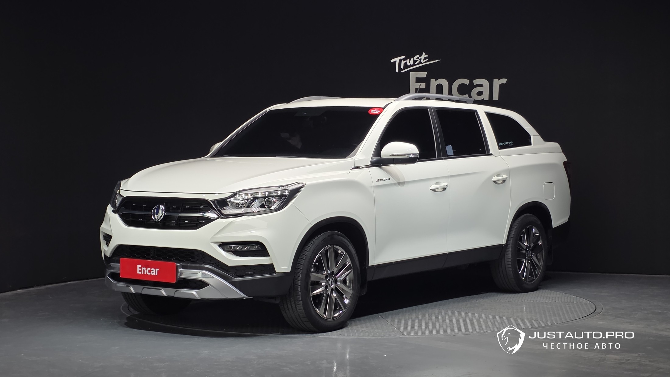 Автомобиль KG_Mobility_Ssangyong Rexton
