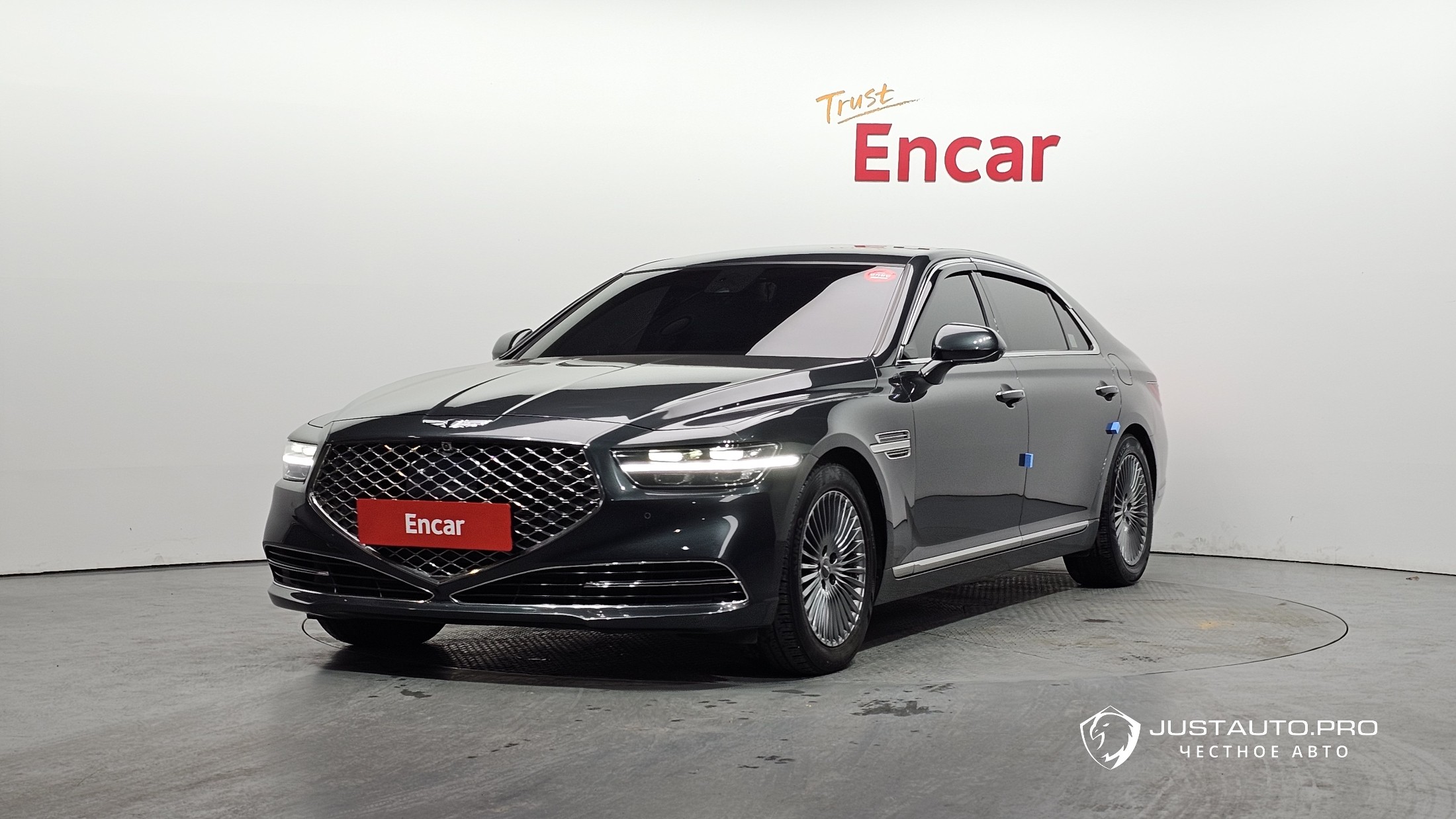 Автомобиль Genesis G90