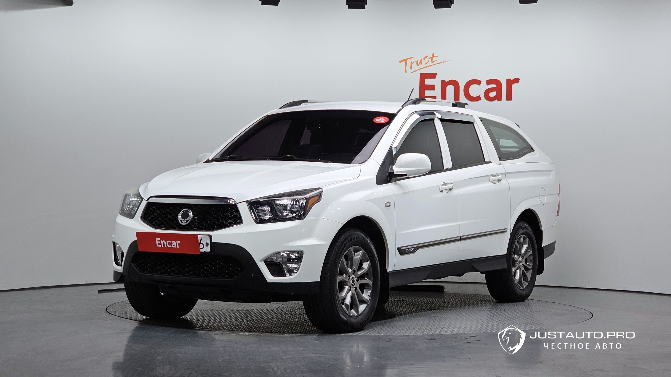 Автомобиль KG_Mobility_Ssangyong KORANDO