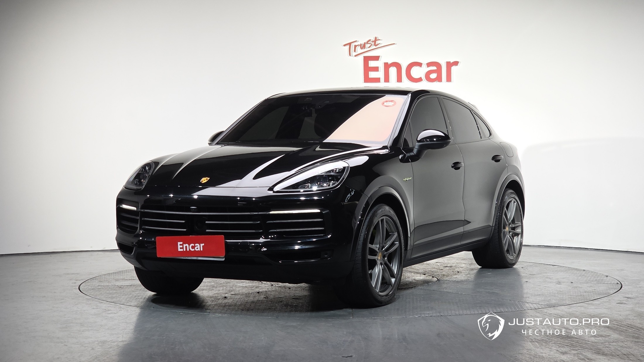 Автомобиль Porsche Cayenne