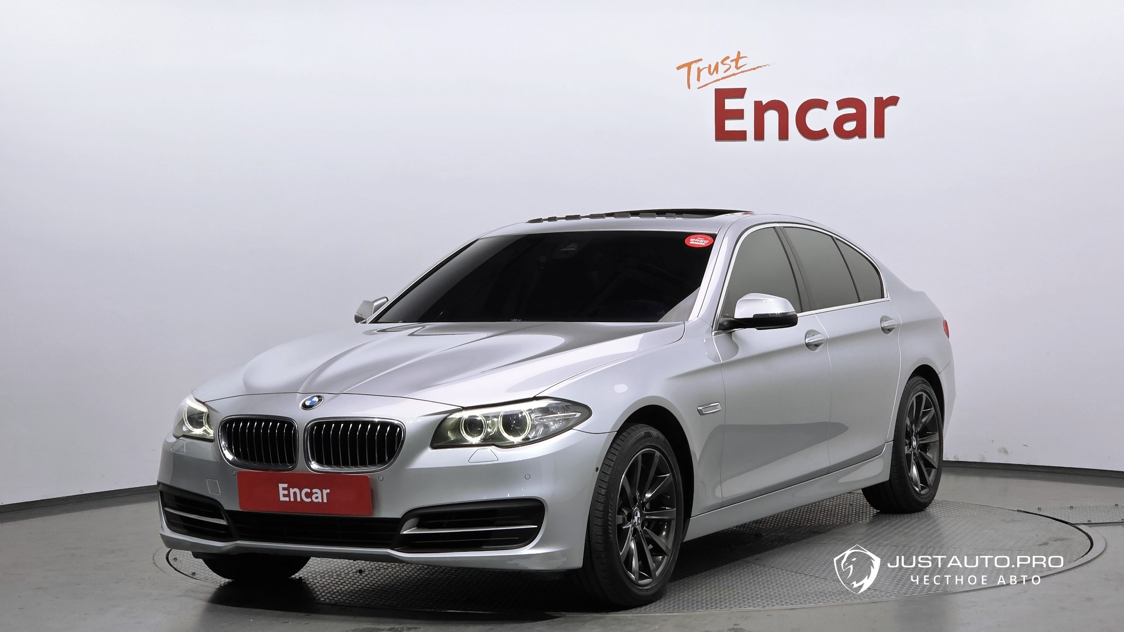 Автомобиль BMW 5-Series