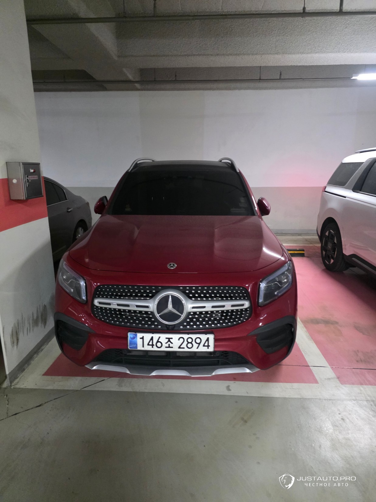 Автомобиль Mercedes-Benz GLB-Class