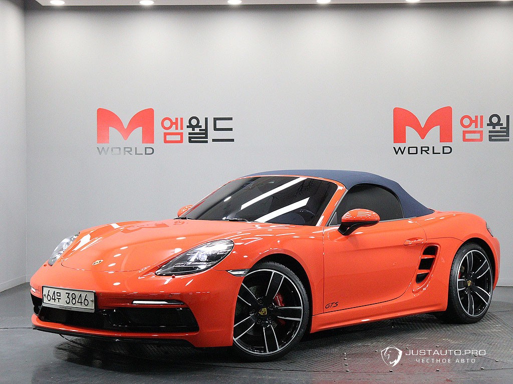 Автомобиль Porsche 718