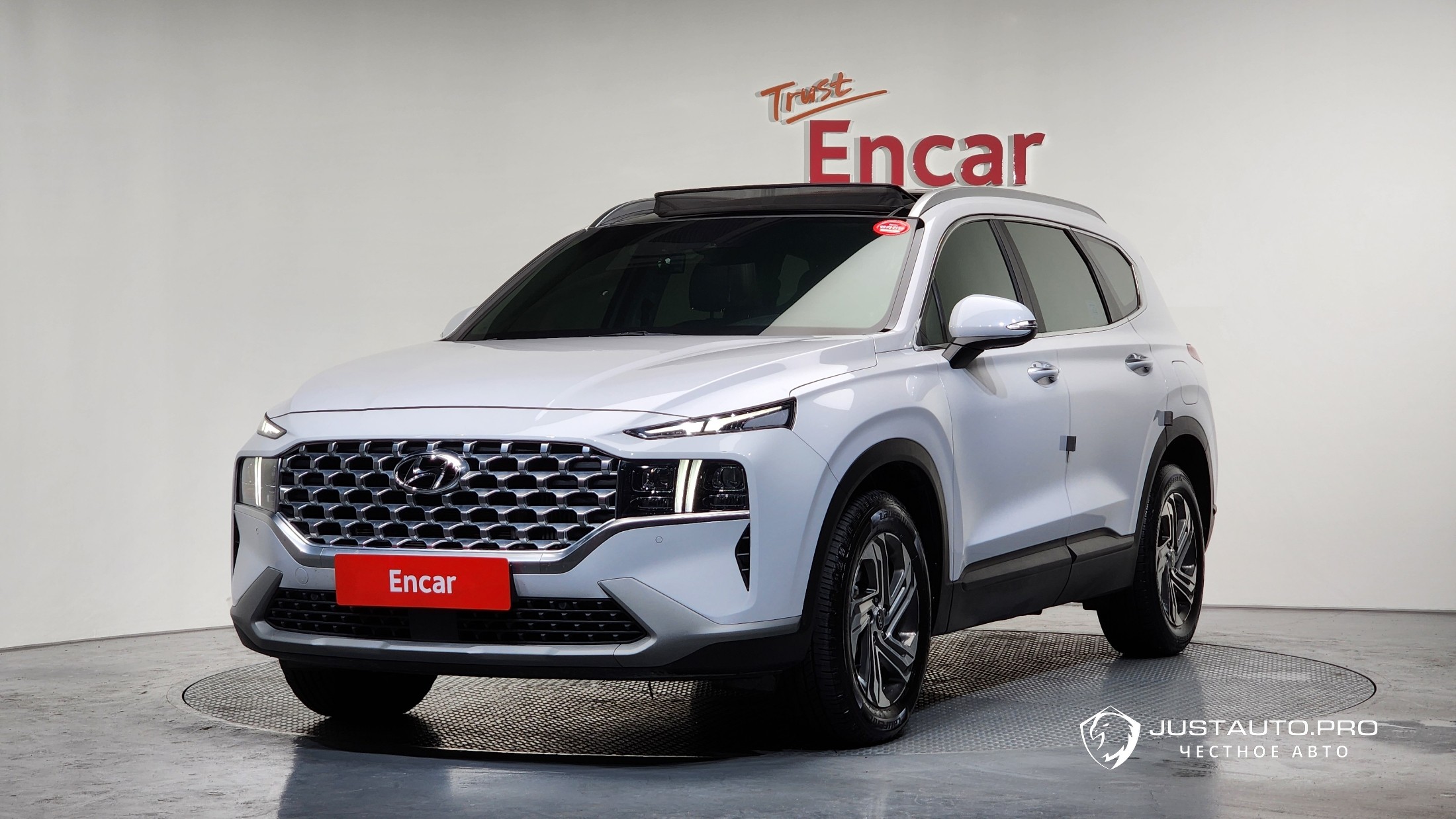 Автомобиль Hyundai Santafe
