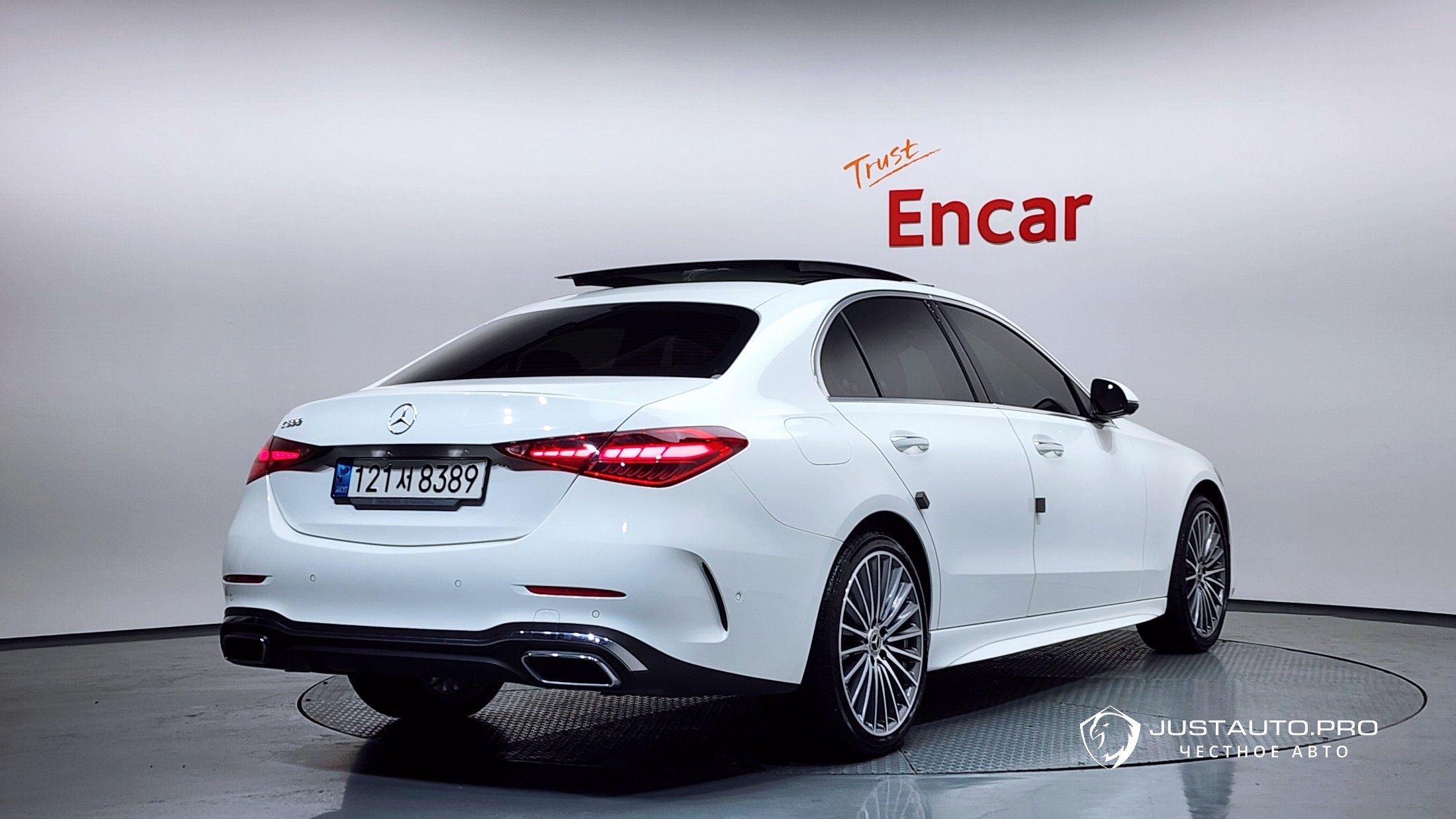 Автомобиль Mercedes-Benz C-Class