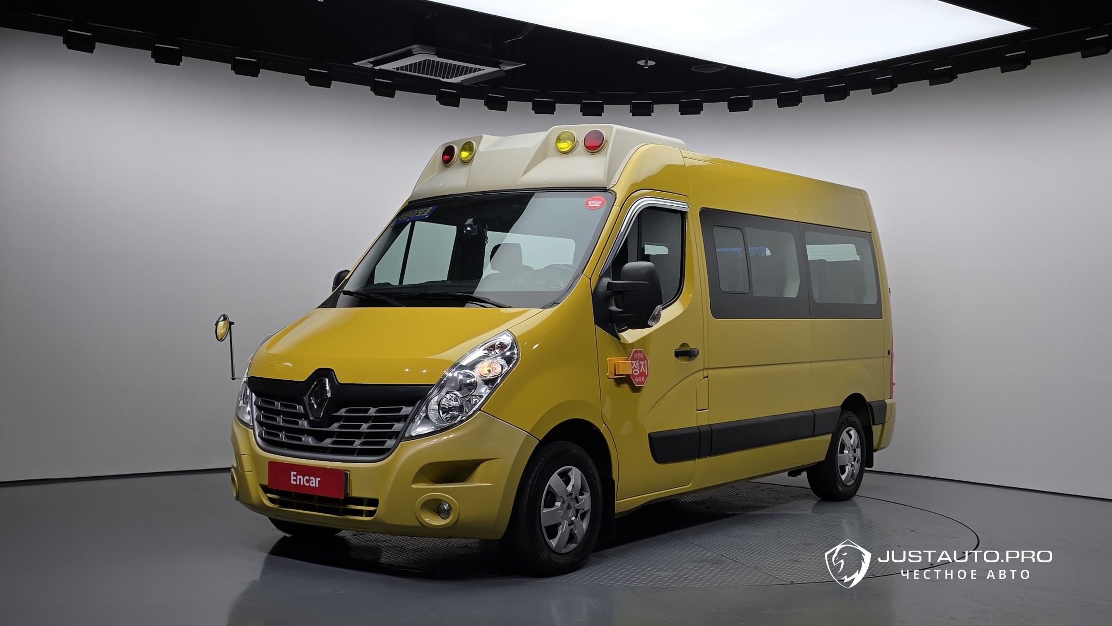 Автомобиль Renault-KoreaSamsung Master