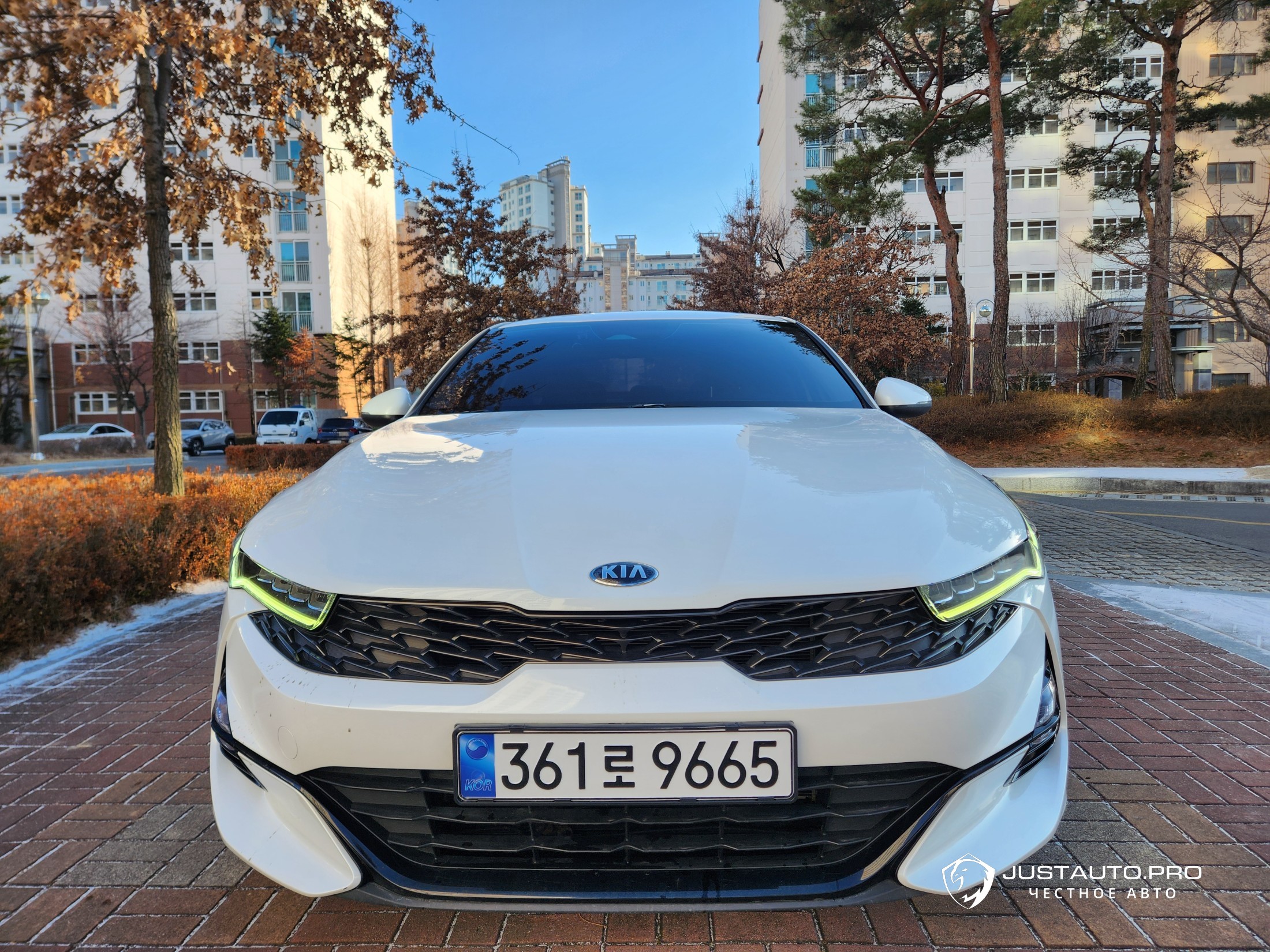Автомобиль Kia K5