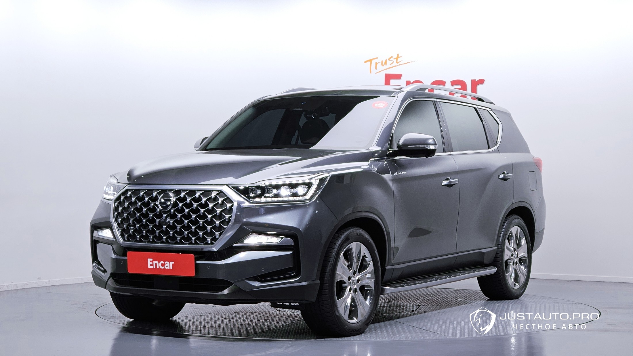 Автомобиль KG_Mobility_Ssangyong Rexton