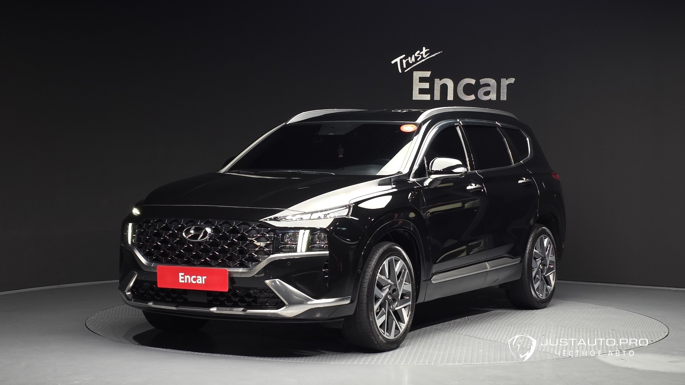 Автомобиль Hyundai Santafe
