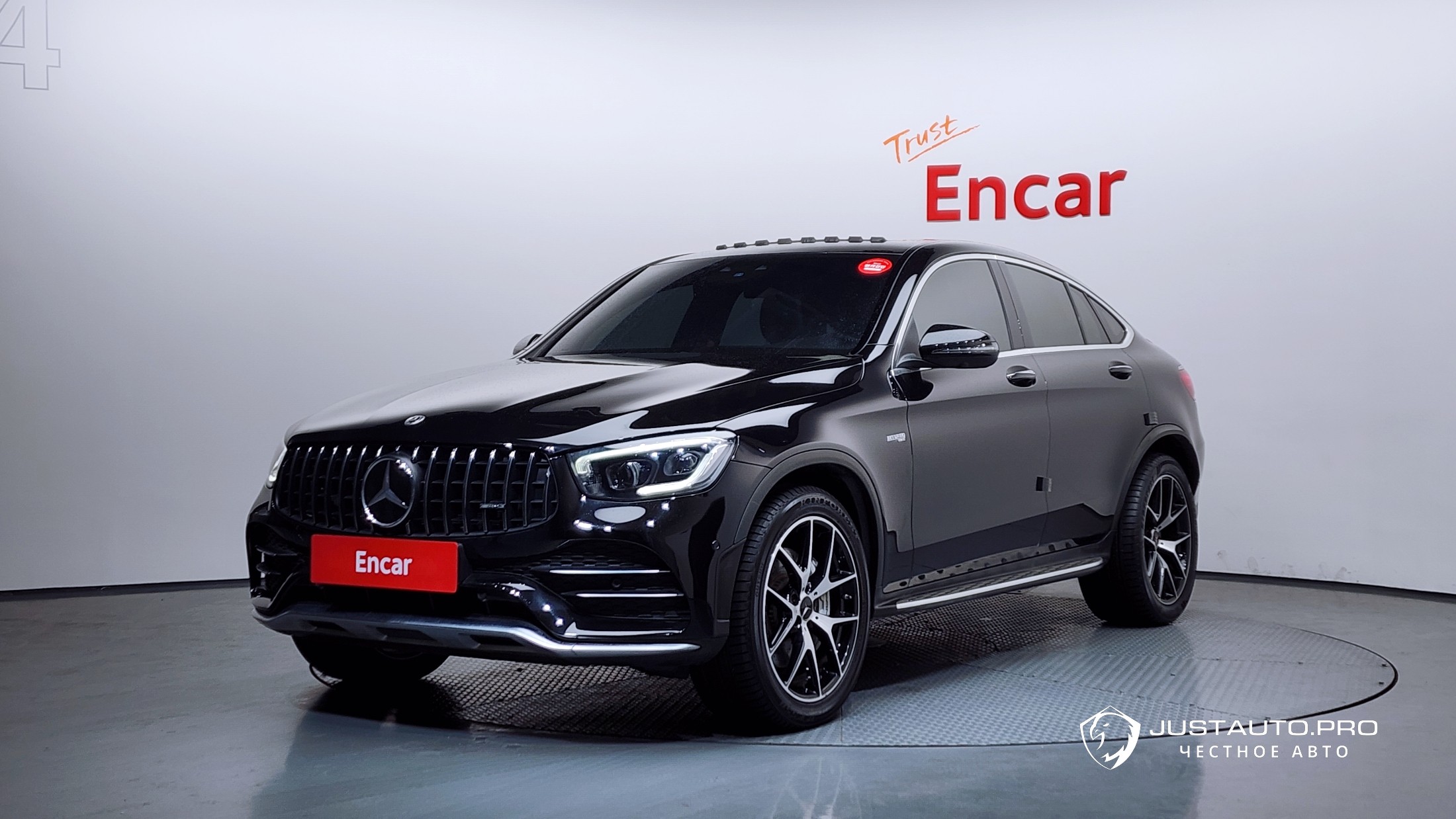Автомобиль Mercedes-Benz GLC-Class