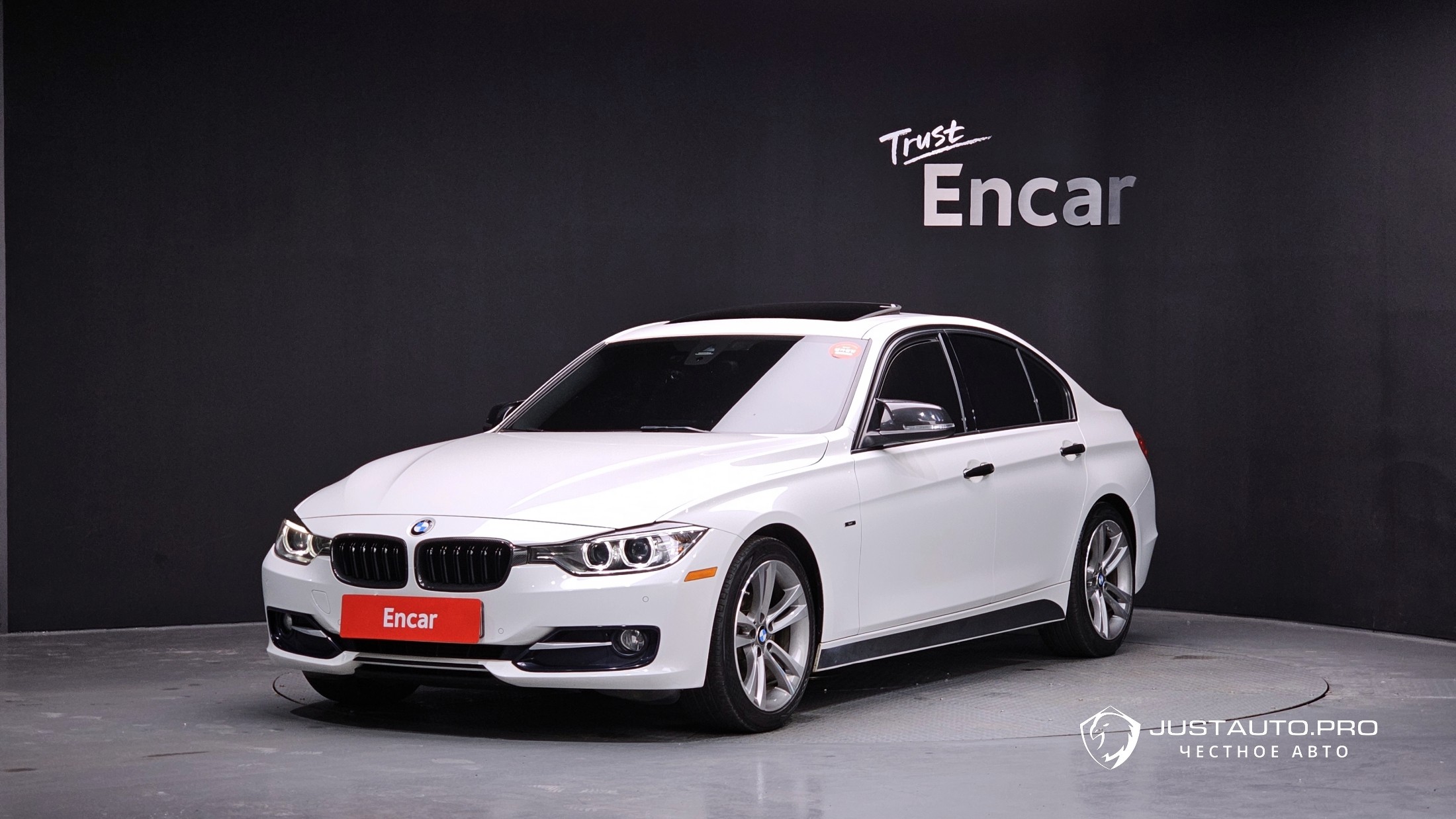 Автомобиль BMW 3-Series