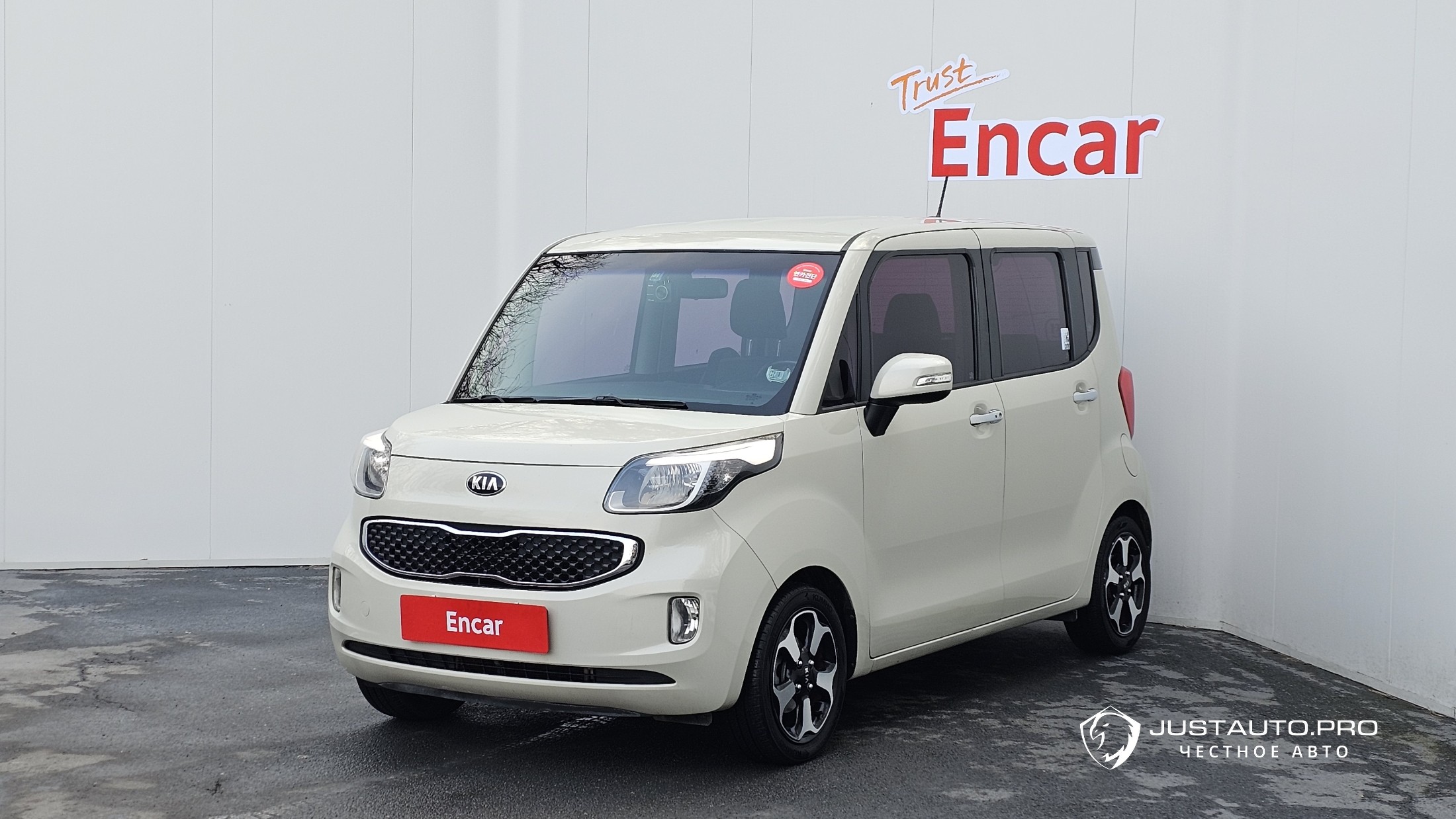 Автомобиль Kia RAY