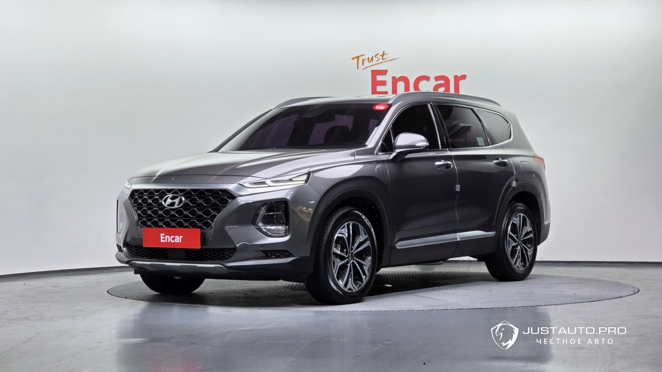 Автомобиль Hyundai Santafe