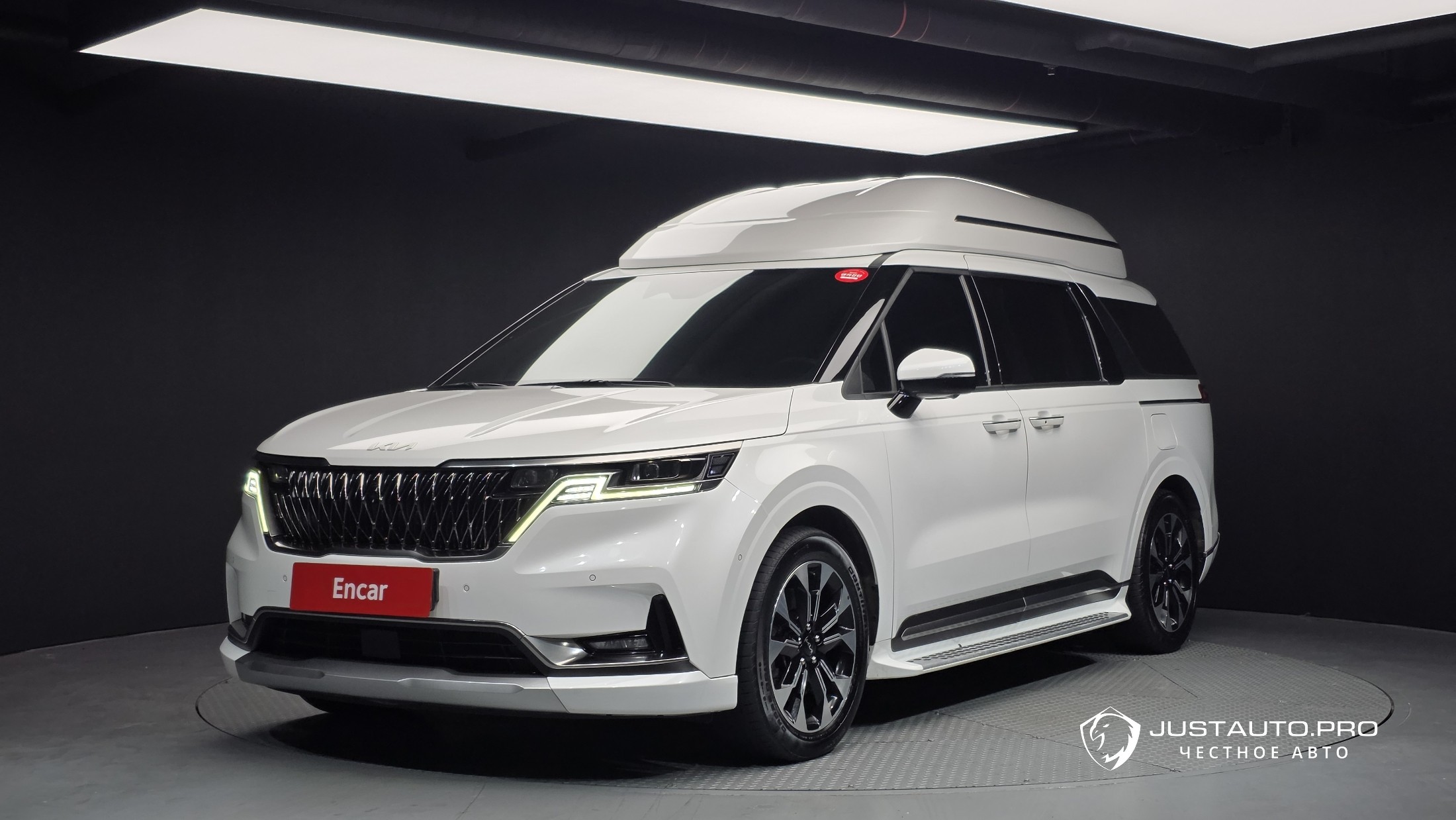 Автомобиль Kia Canival