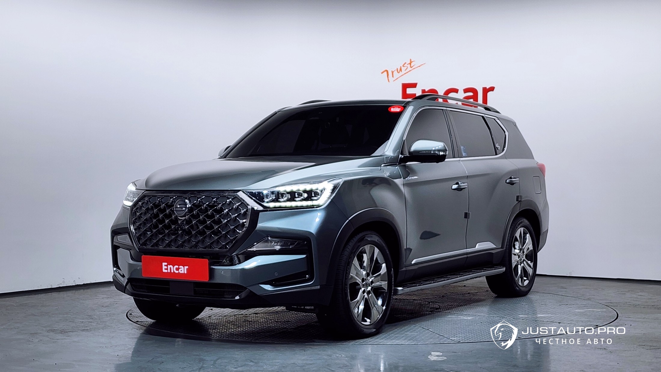 Автомобиль KG_Mobility_Ssangyong Rexton