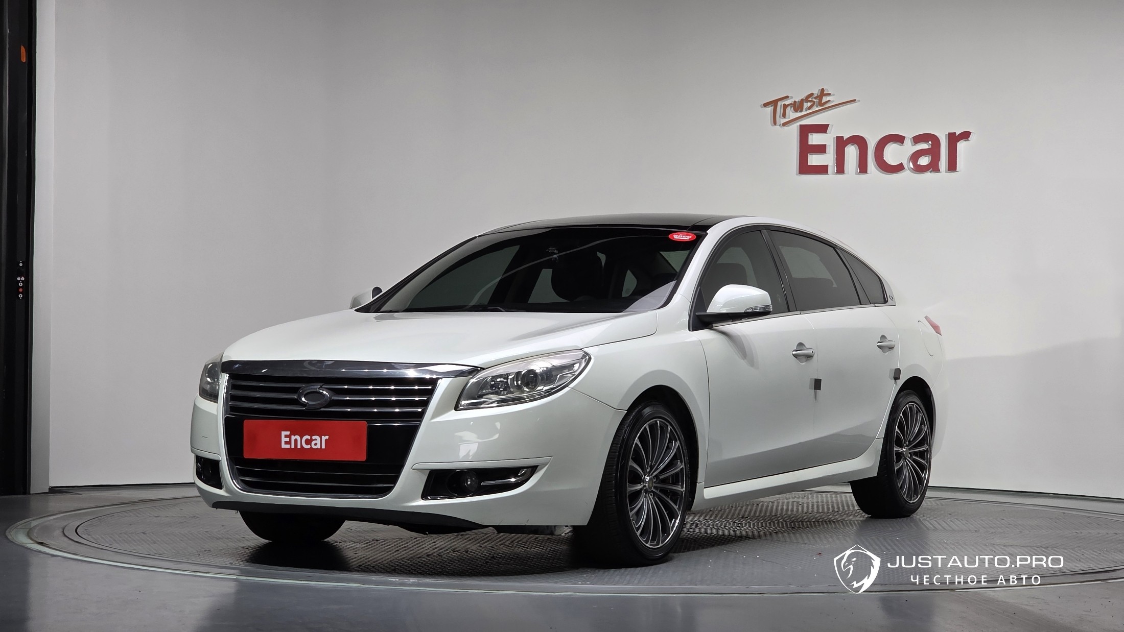 Автомобиль Renault-KoreaSamsung SM7